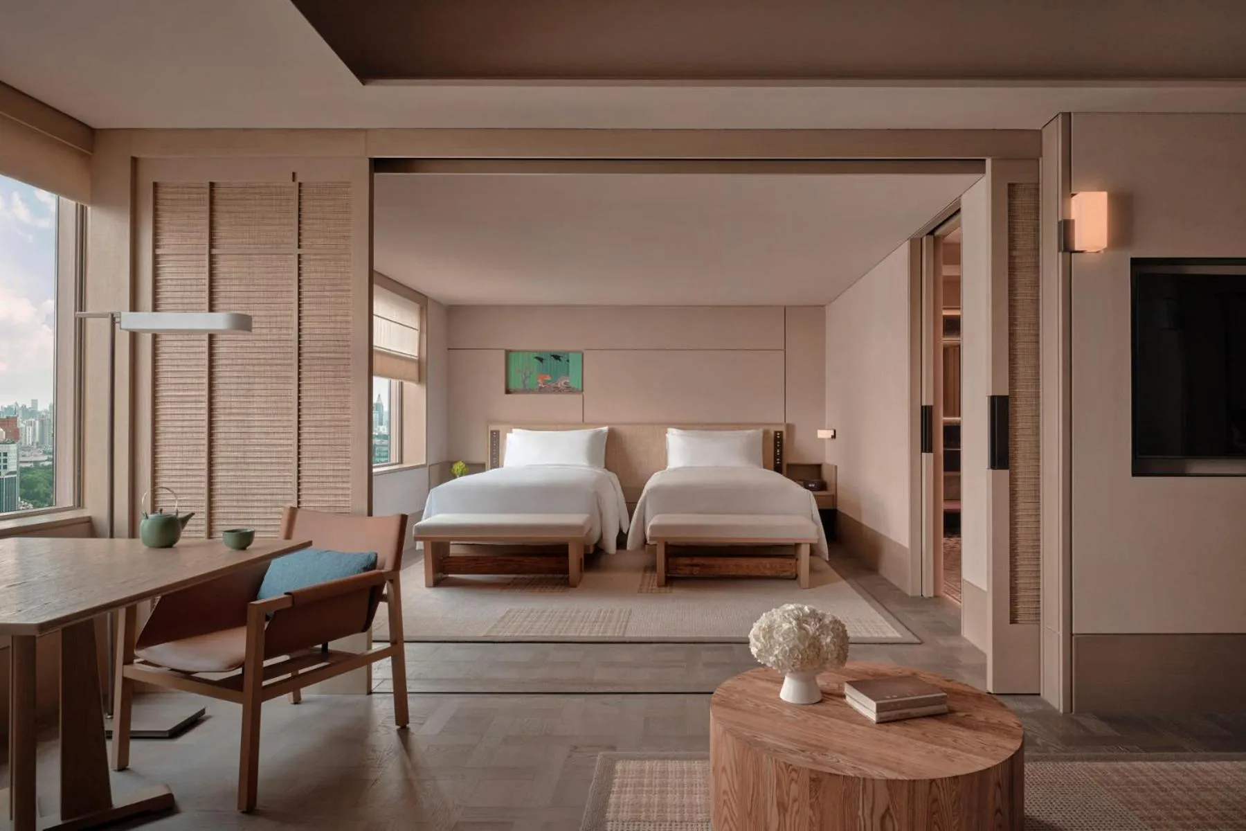 Photo of the whole room, Bed in Alila Shanghai