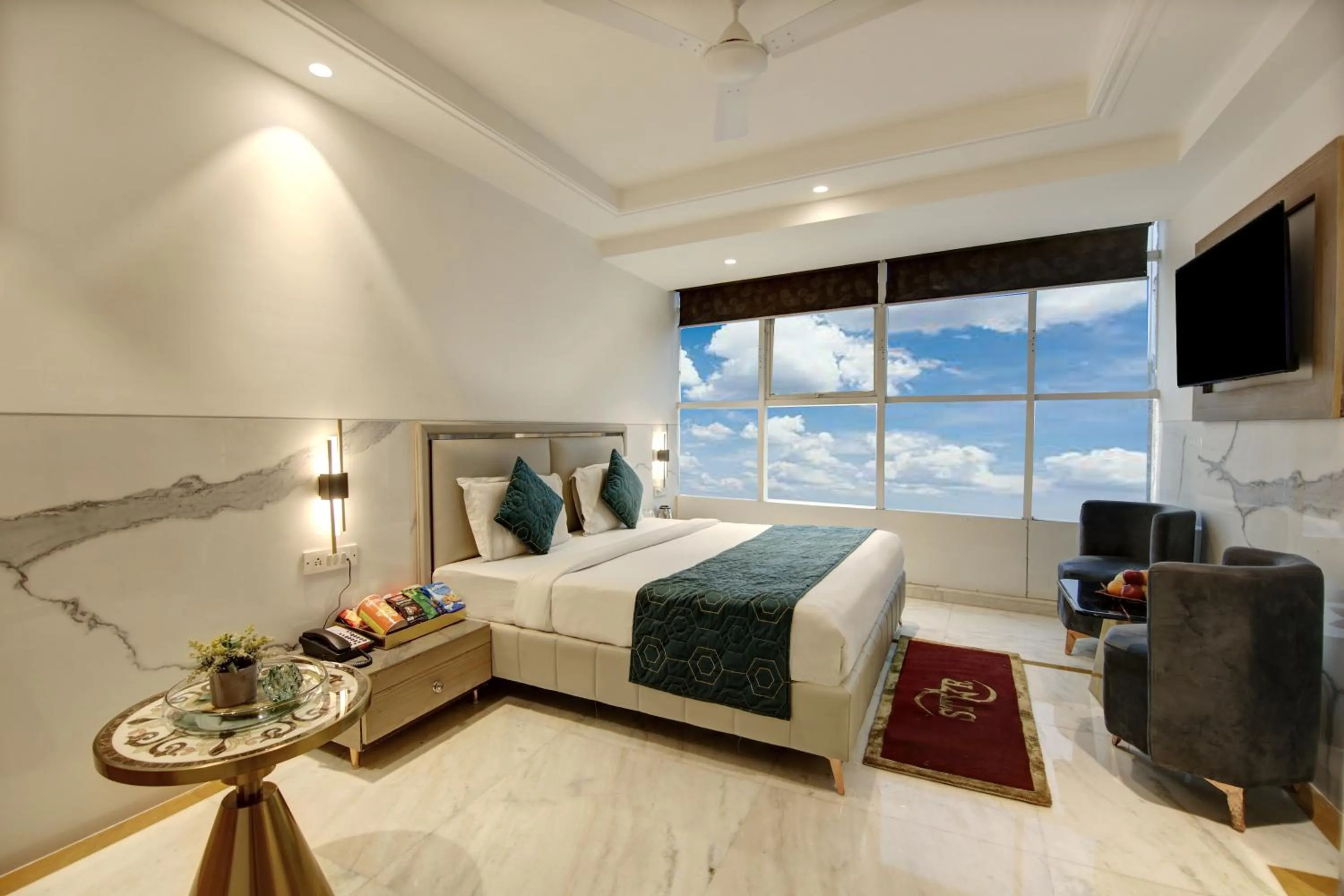 Photo of the whole room, Bed in Hotel International Inn - Near Delhi Airport