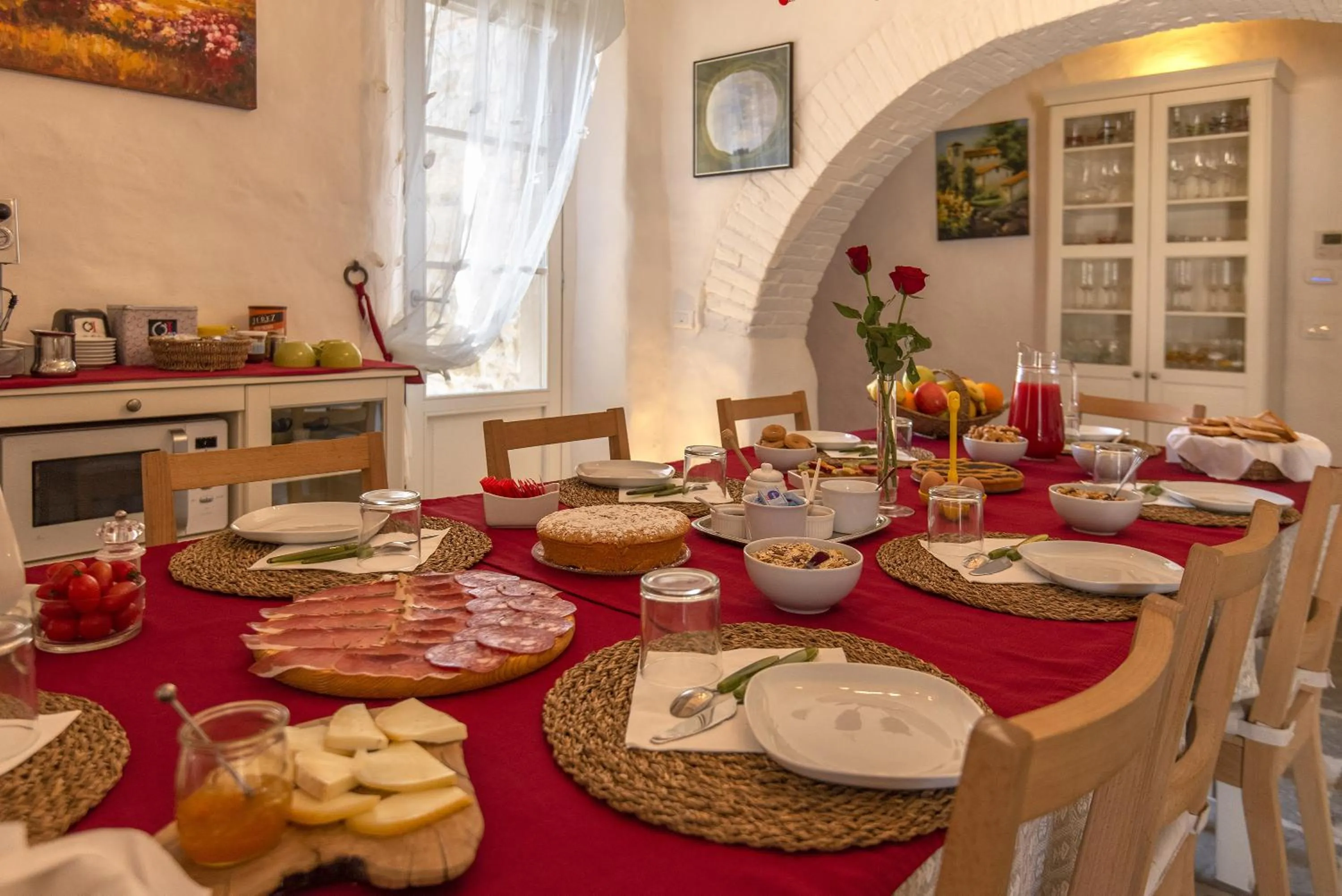 Food and drinks in B&B Country House Poggio Del Drago