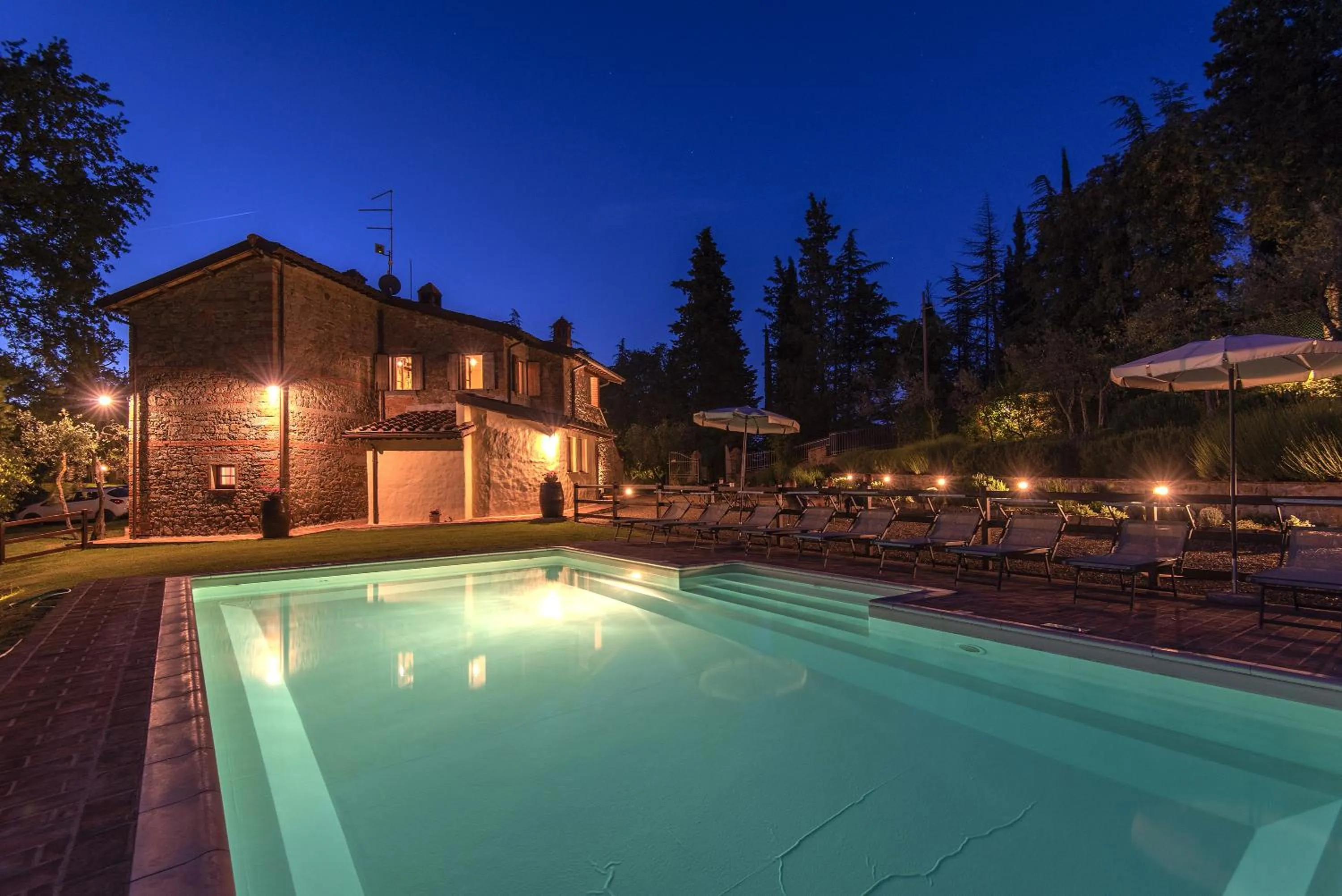 Swimming pool in B&B Country House Poggio Del Drago