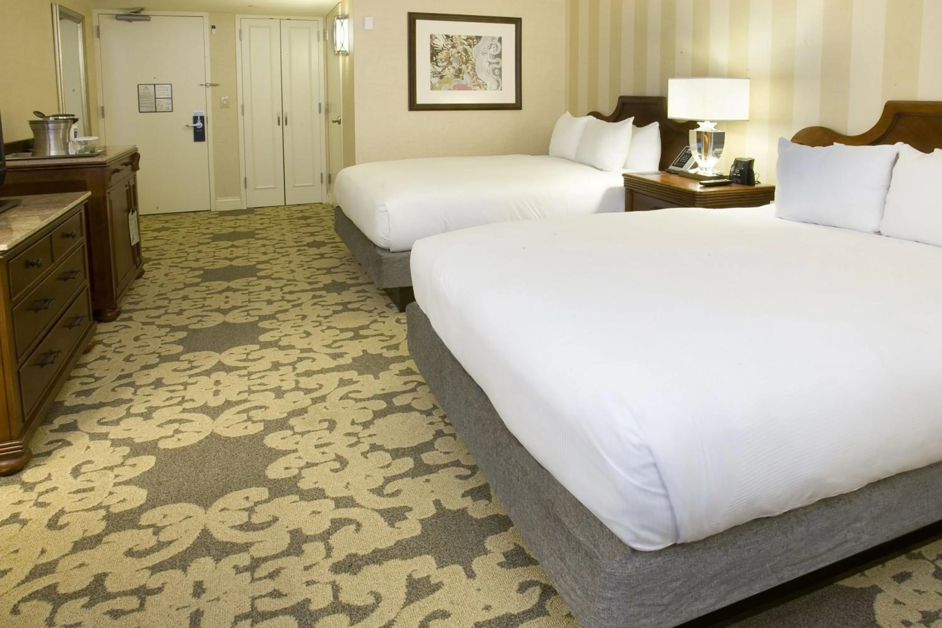 Bed in Hilton New Orleans Riverside