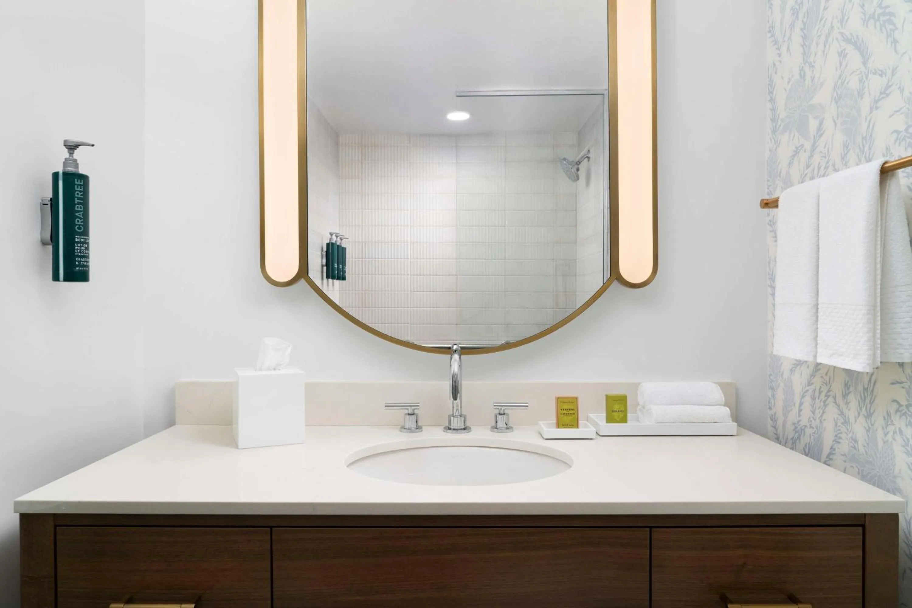 Bathroom in Hilton New Orleans Riverside