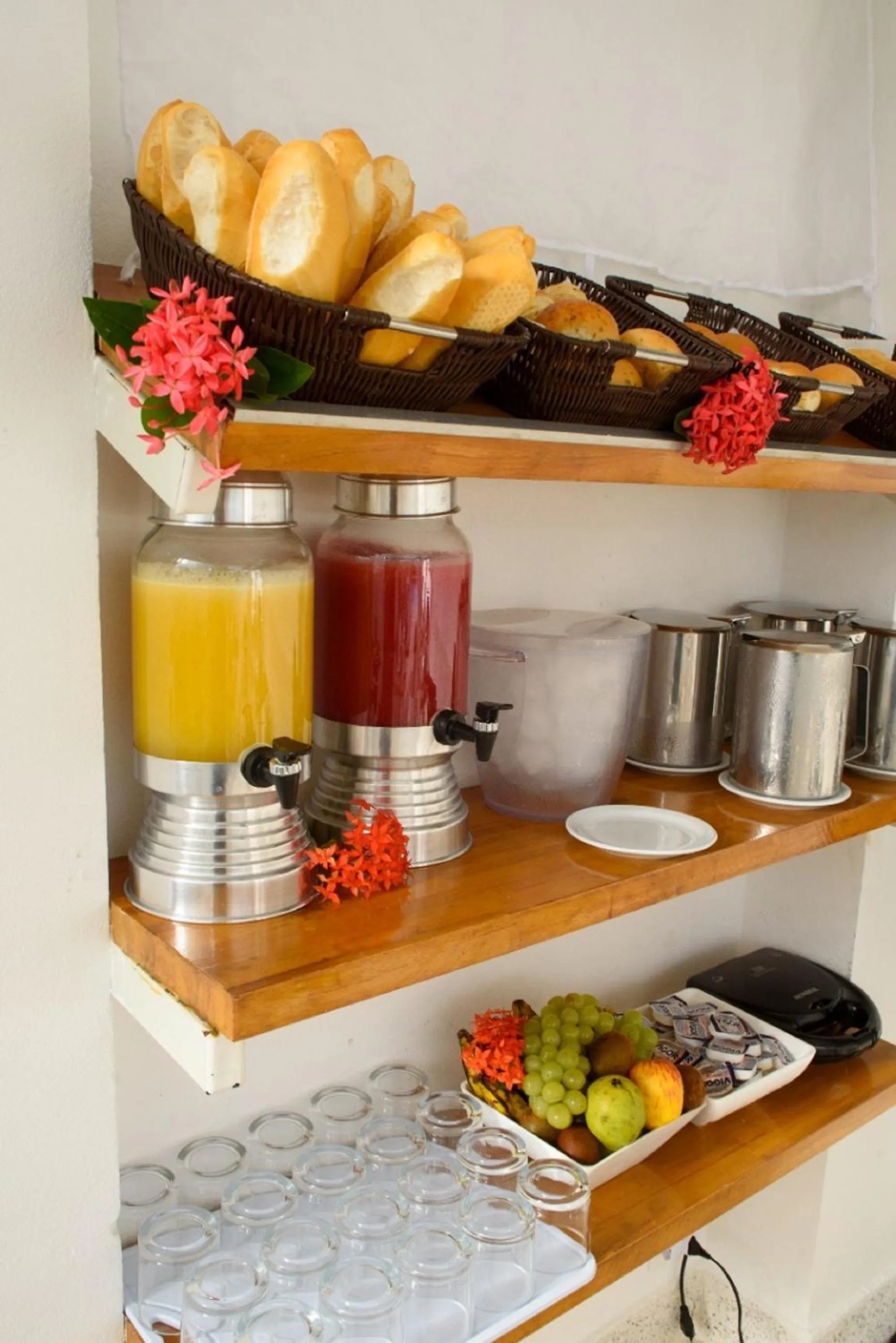 Buffet breakfast in Villa Amado