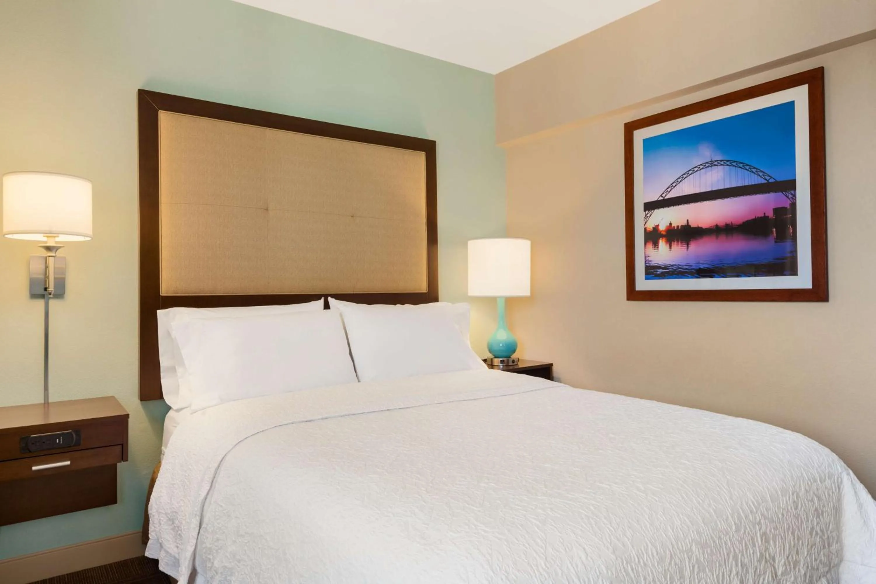 Bed in Hampton Inn - Portland/Clackamas