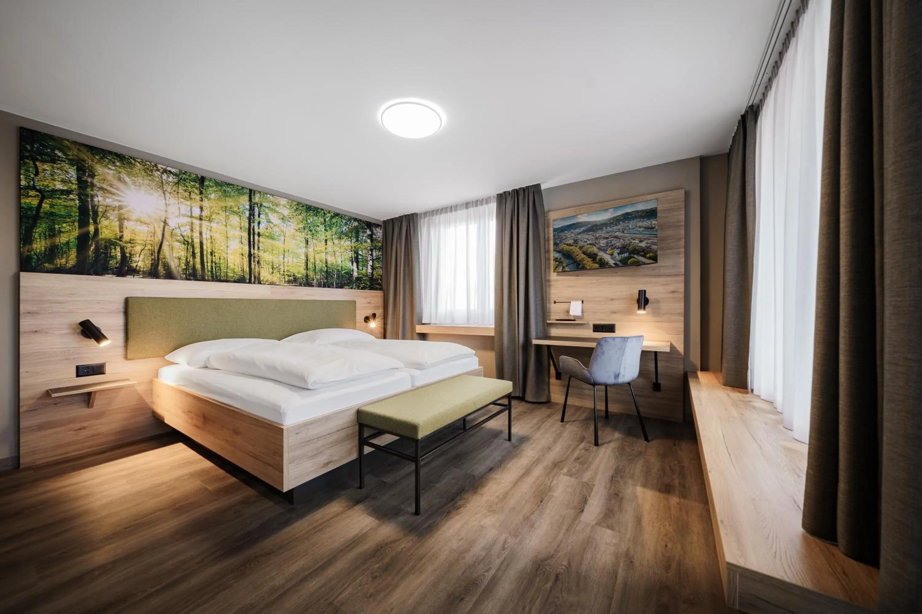 Bed in Hotel Linde - 24h Self Check-in