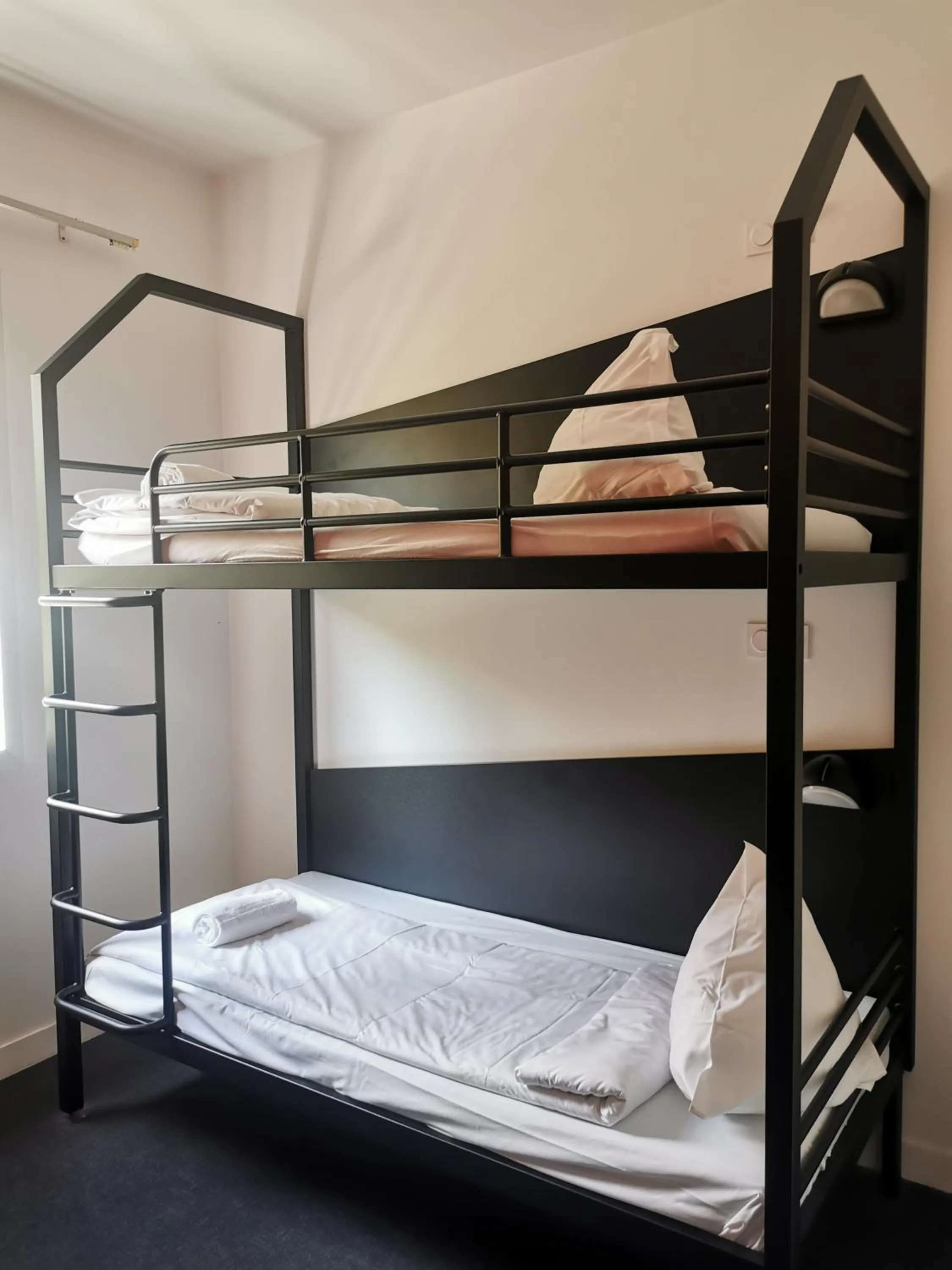 Bed in Résidence Internationale De Paris