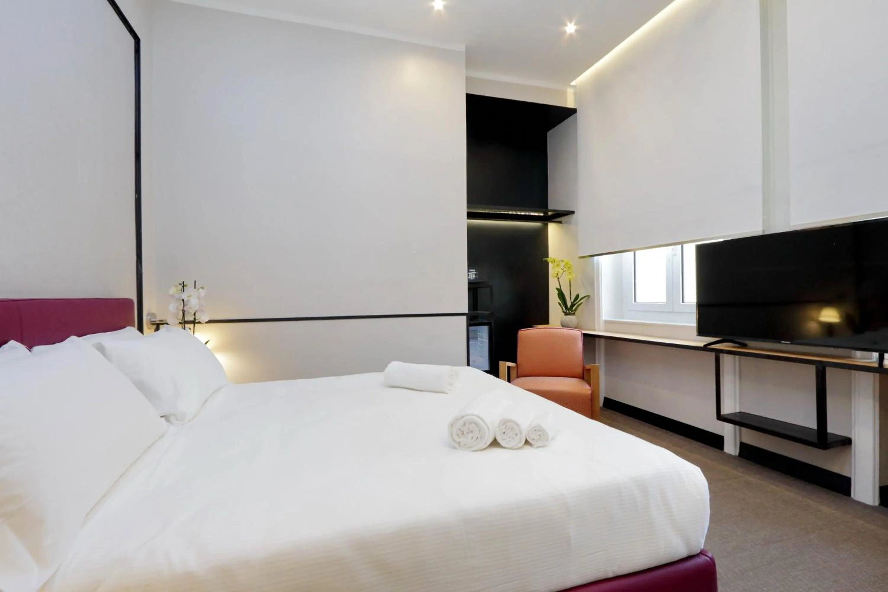 Decorative detail, Bed in Relais Vittoria Colonna