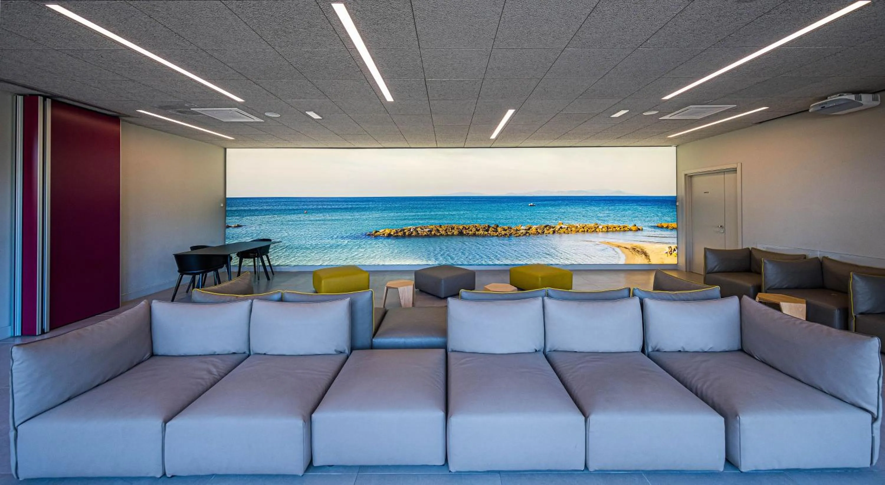 Business facilities in Golfo del Sole Hotel