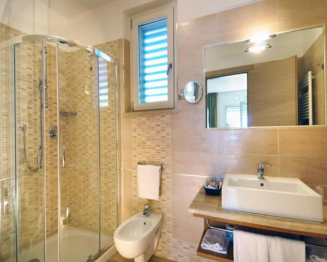 Bathroom in Golfo del Sole Hotel