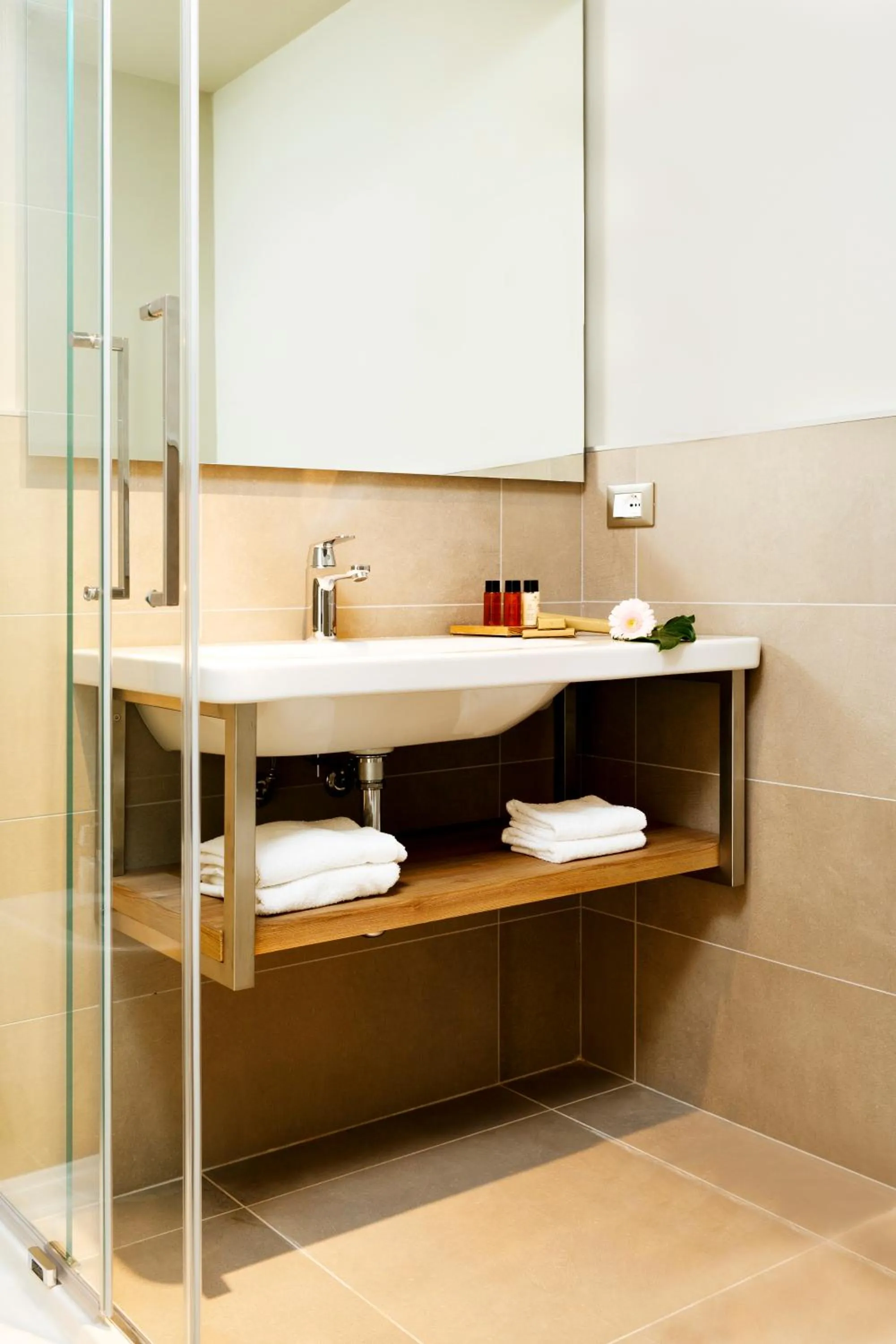 Bathroom in Golfo del Sole Hotel