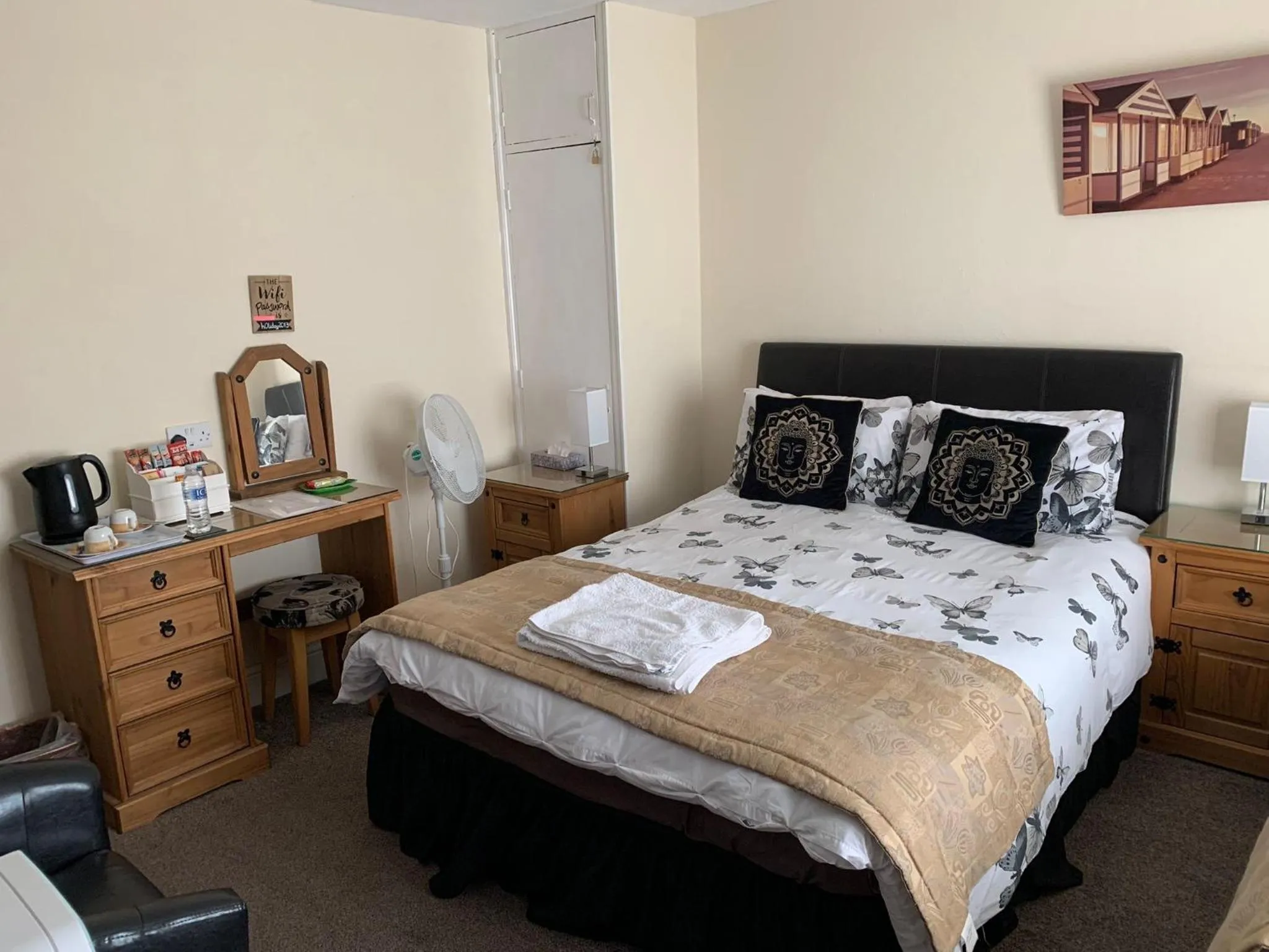 Bed in The Northdale Hotel Ltd