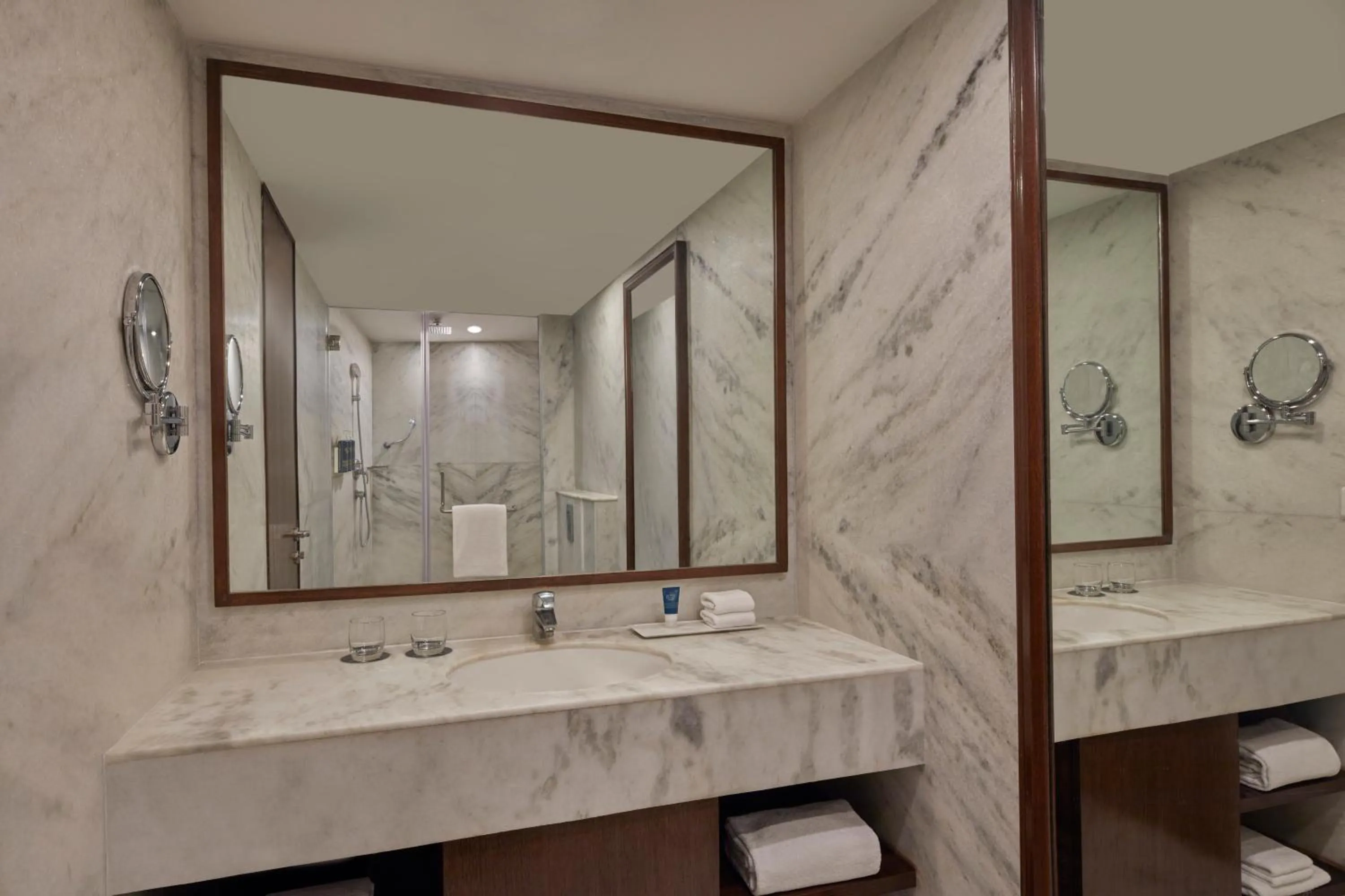 Shower in Four Points by Sheraton Hotel and Serviced Apartments Pune