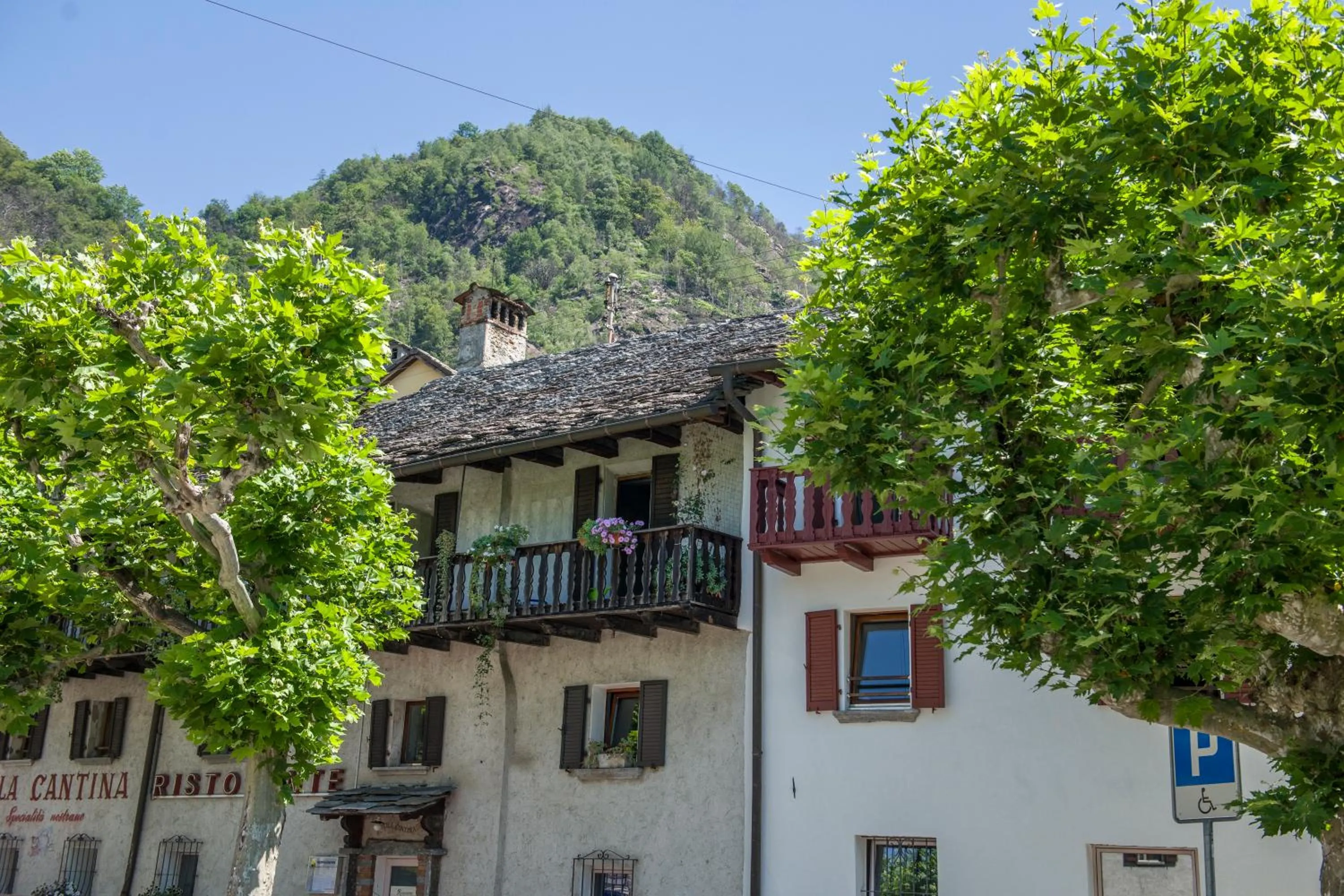 Property building in Alloggi Alla Cantina