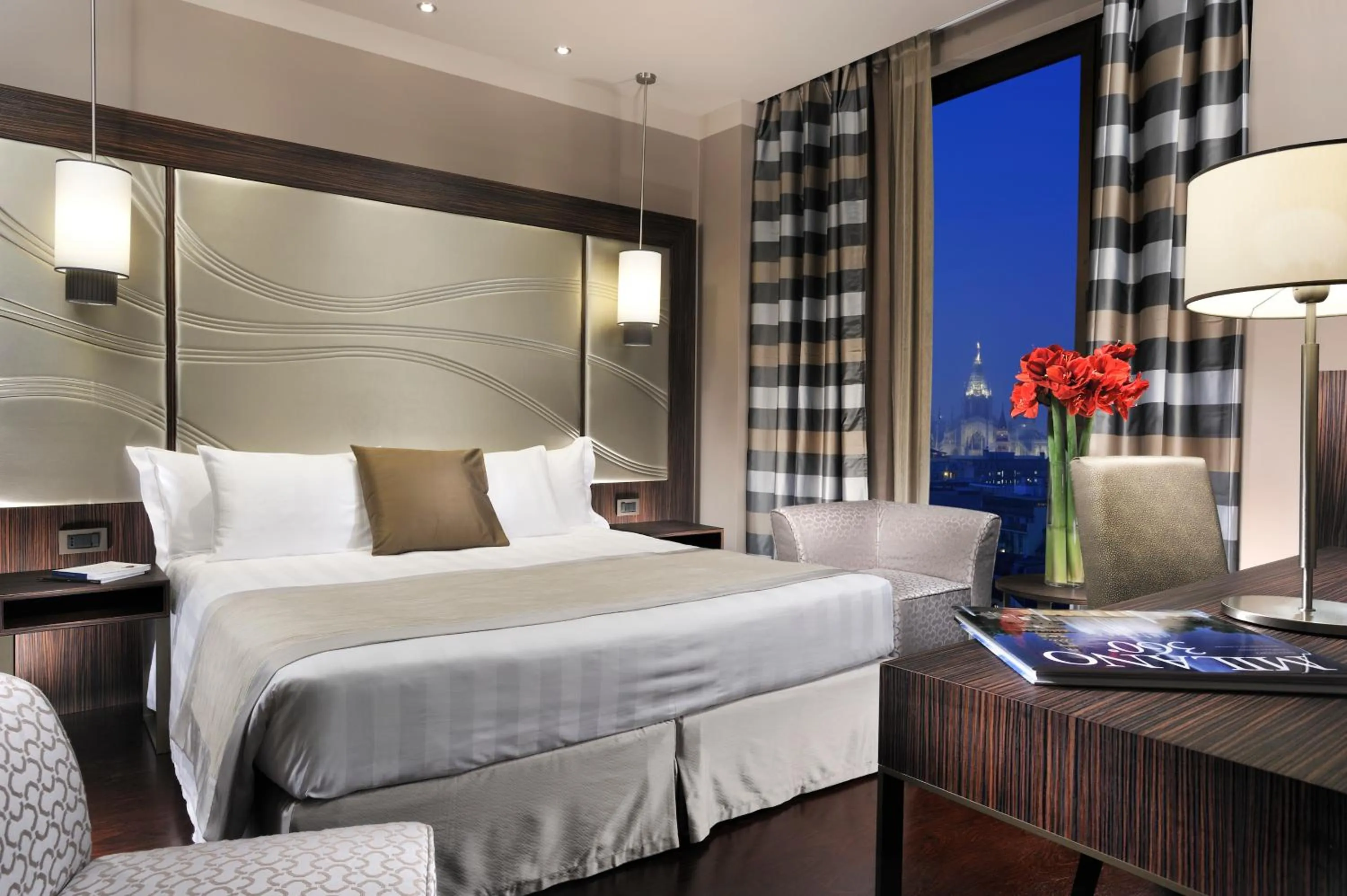 Photo of the whole room, Bed in Uptown Palace