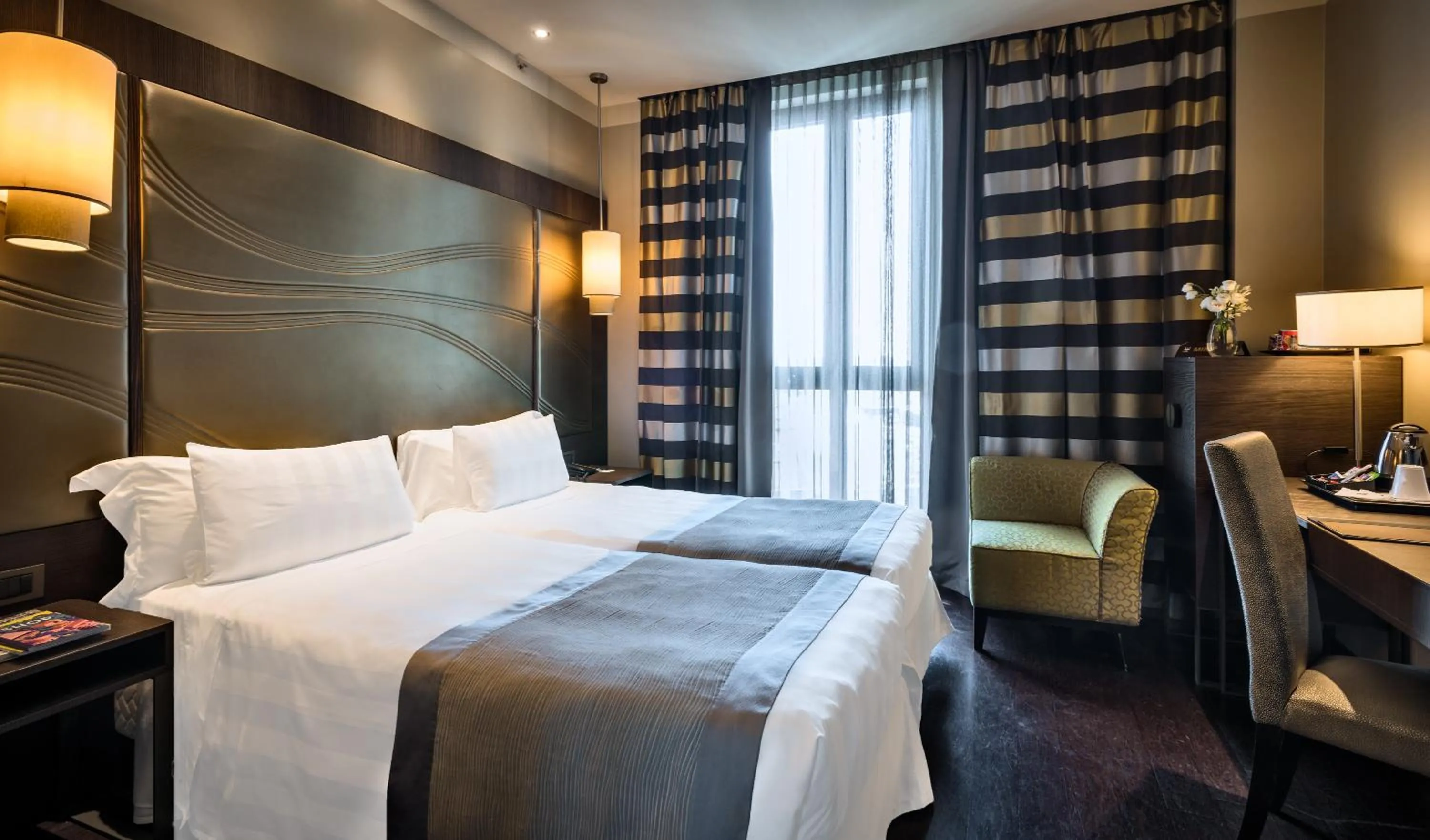 Photo of the whole room, Bed in Uptown Palace