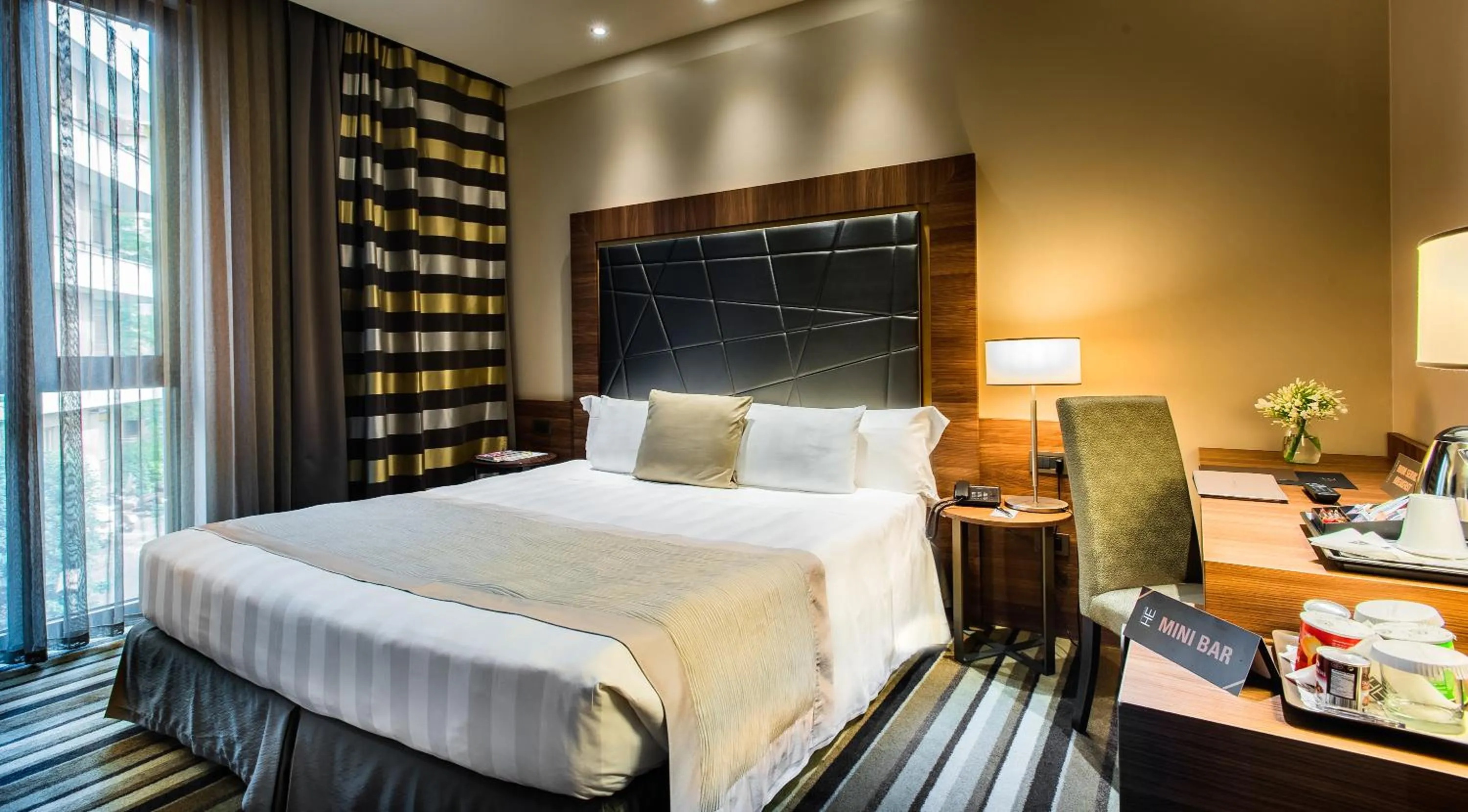 Photo of the whole room, Bed in Uptown Palace