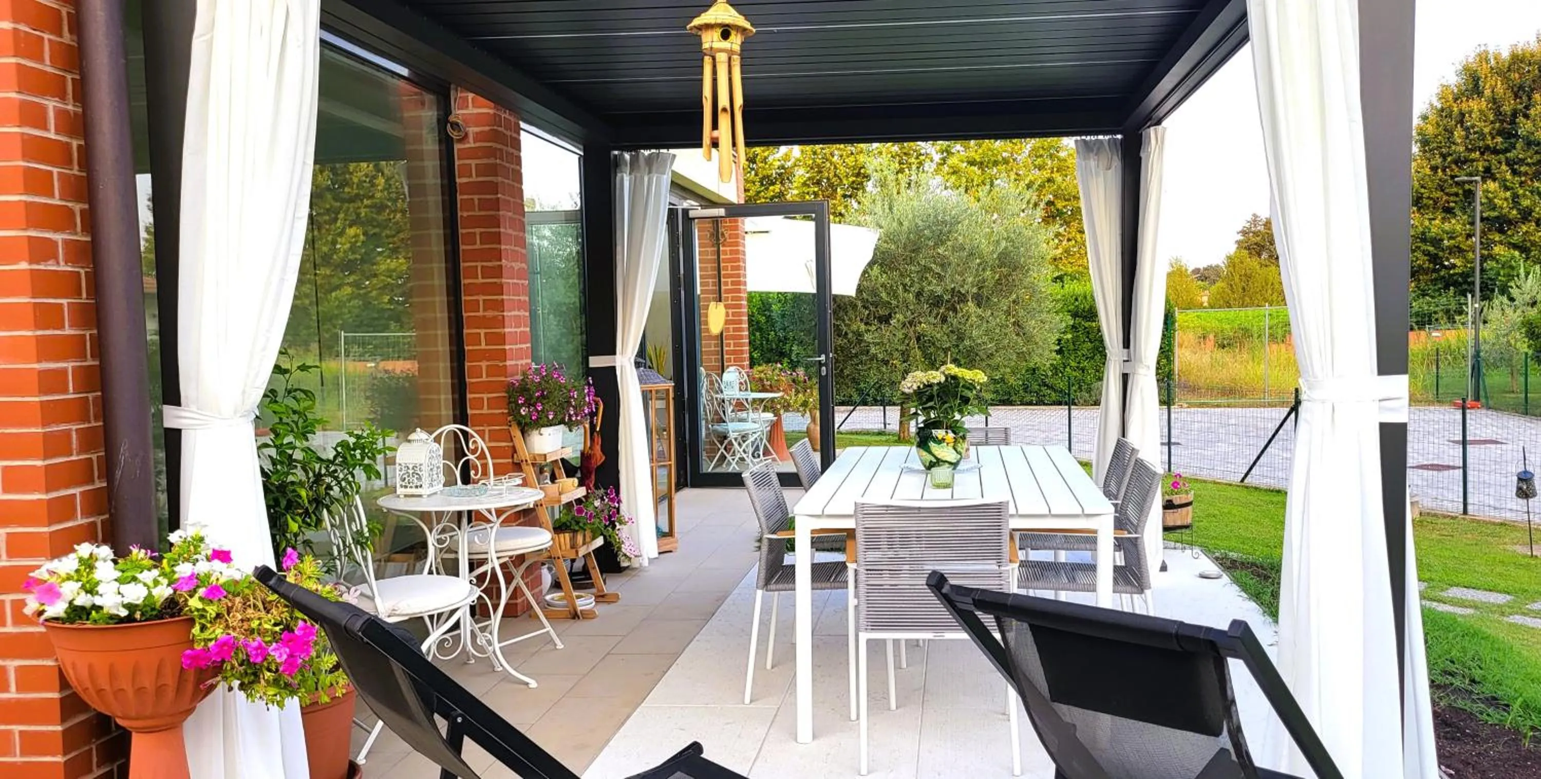 Property building in Stella del Garda