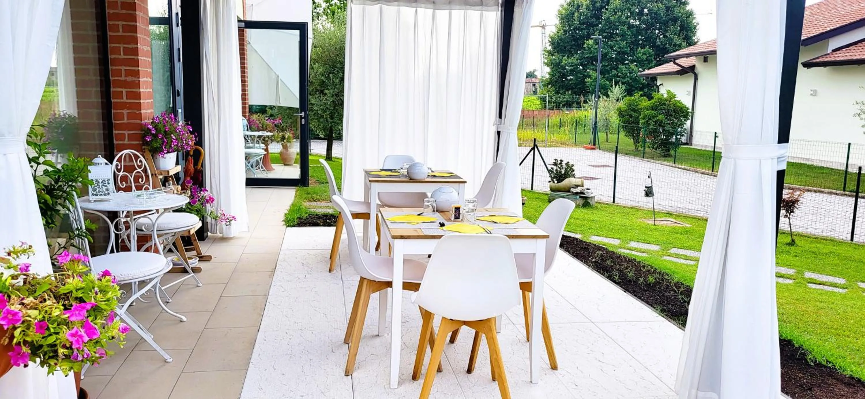 Property building in Stella del Garda