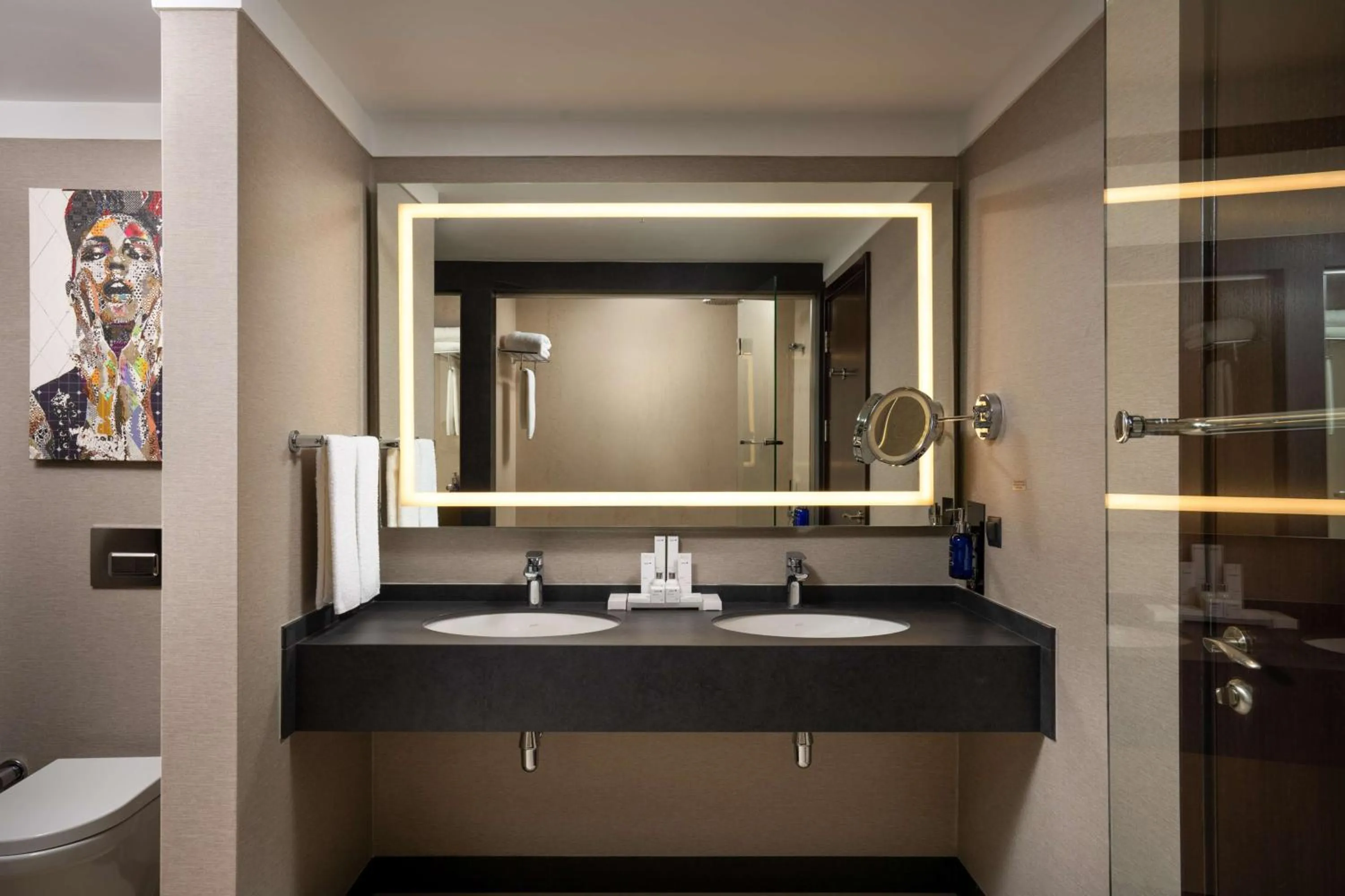 Bathroom in Radisson Blu Leogrand Hotel