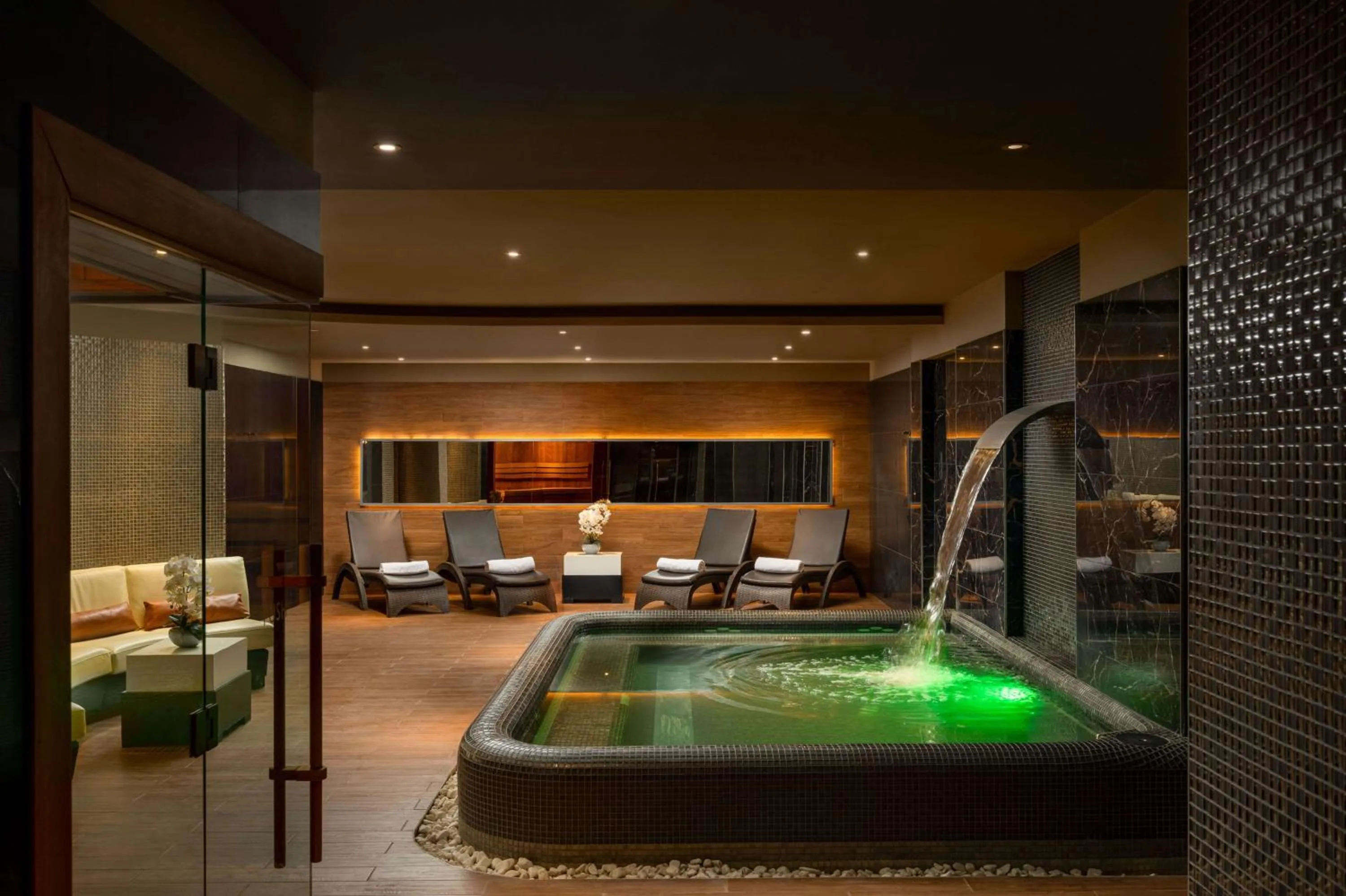Spa and wellness centre/facilities in Radisson Blu Leogrand Hotel