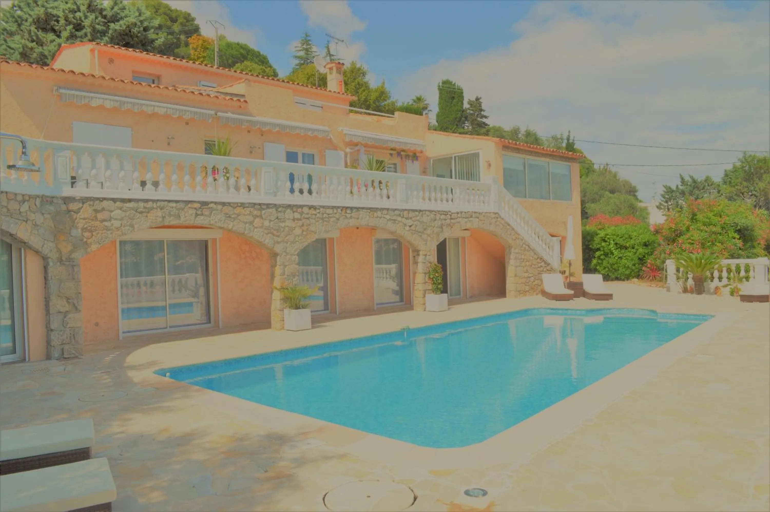 Facade/entrance in Villa La Terre Des Lauriers