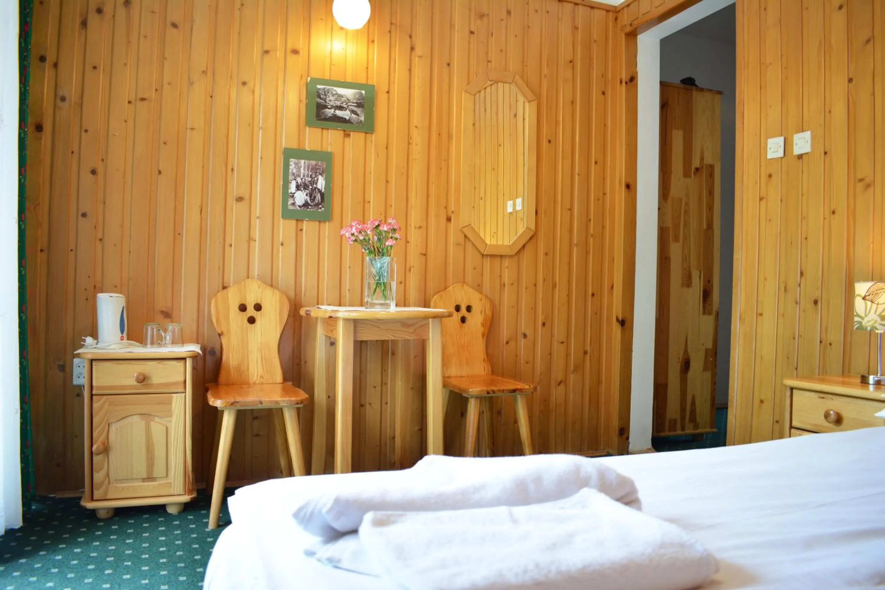 Photo of the whole room, Bed in Willa Halka