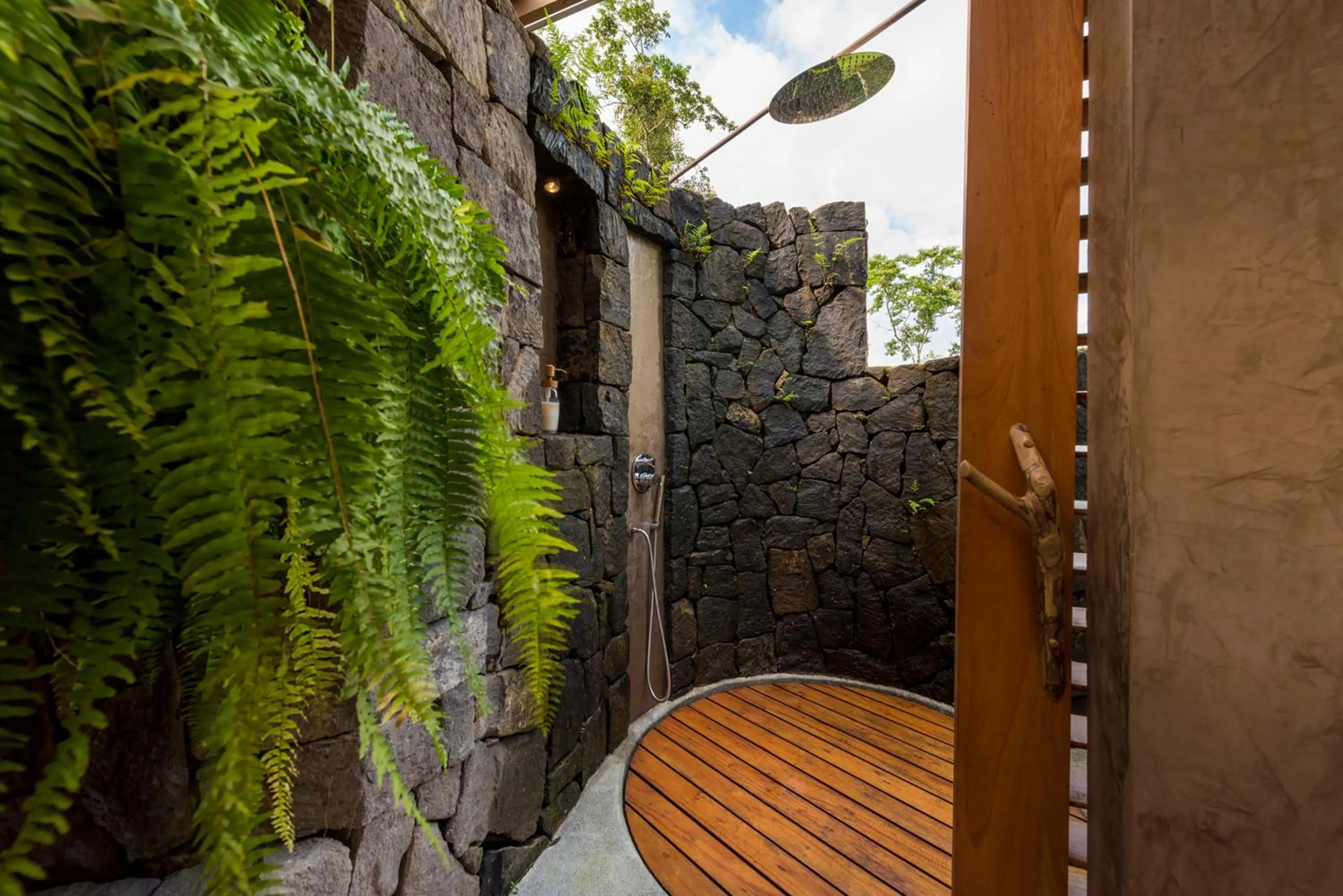 Bed in Origins Lodge