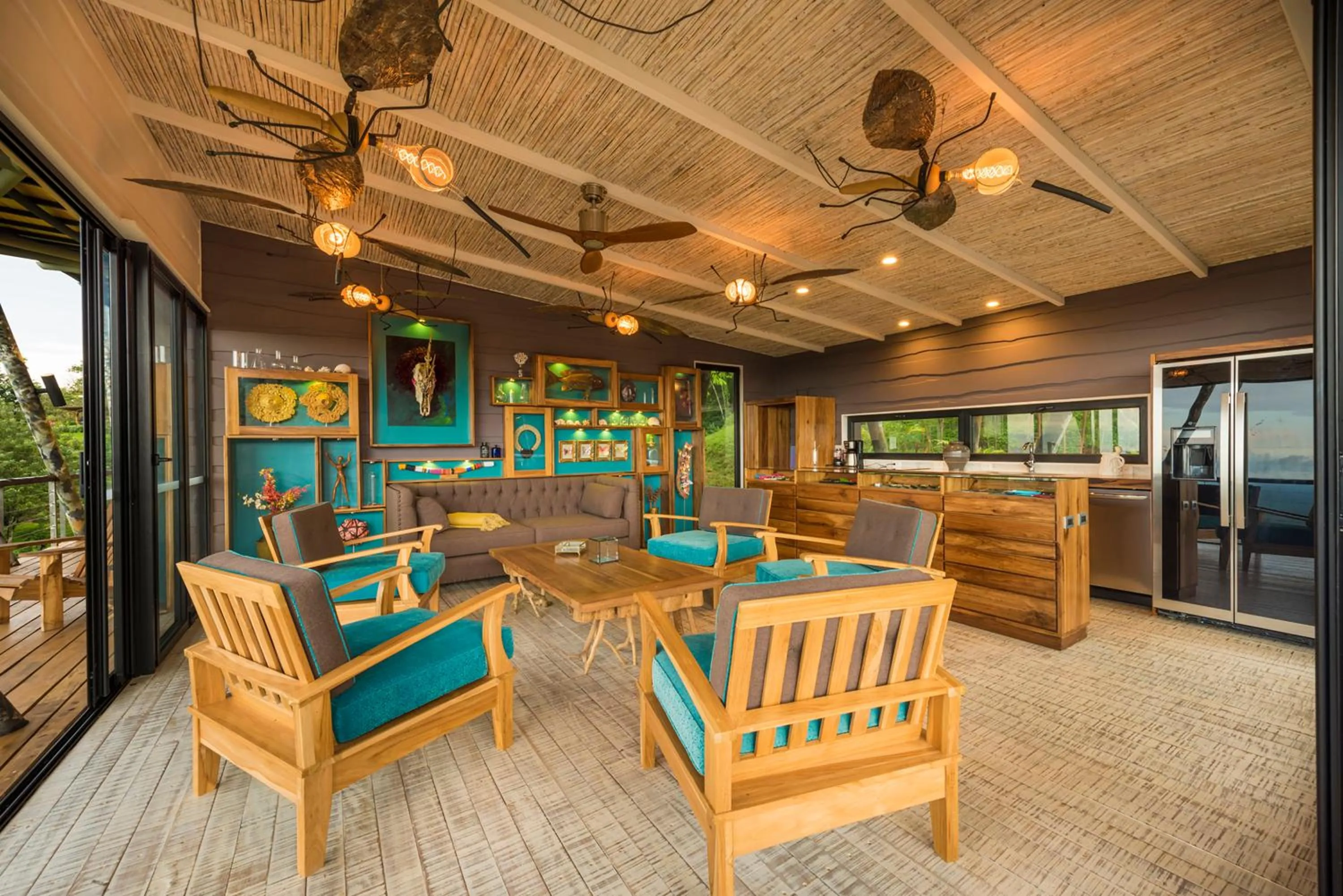 Restaurant/places to eat in Origins Lodge