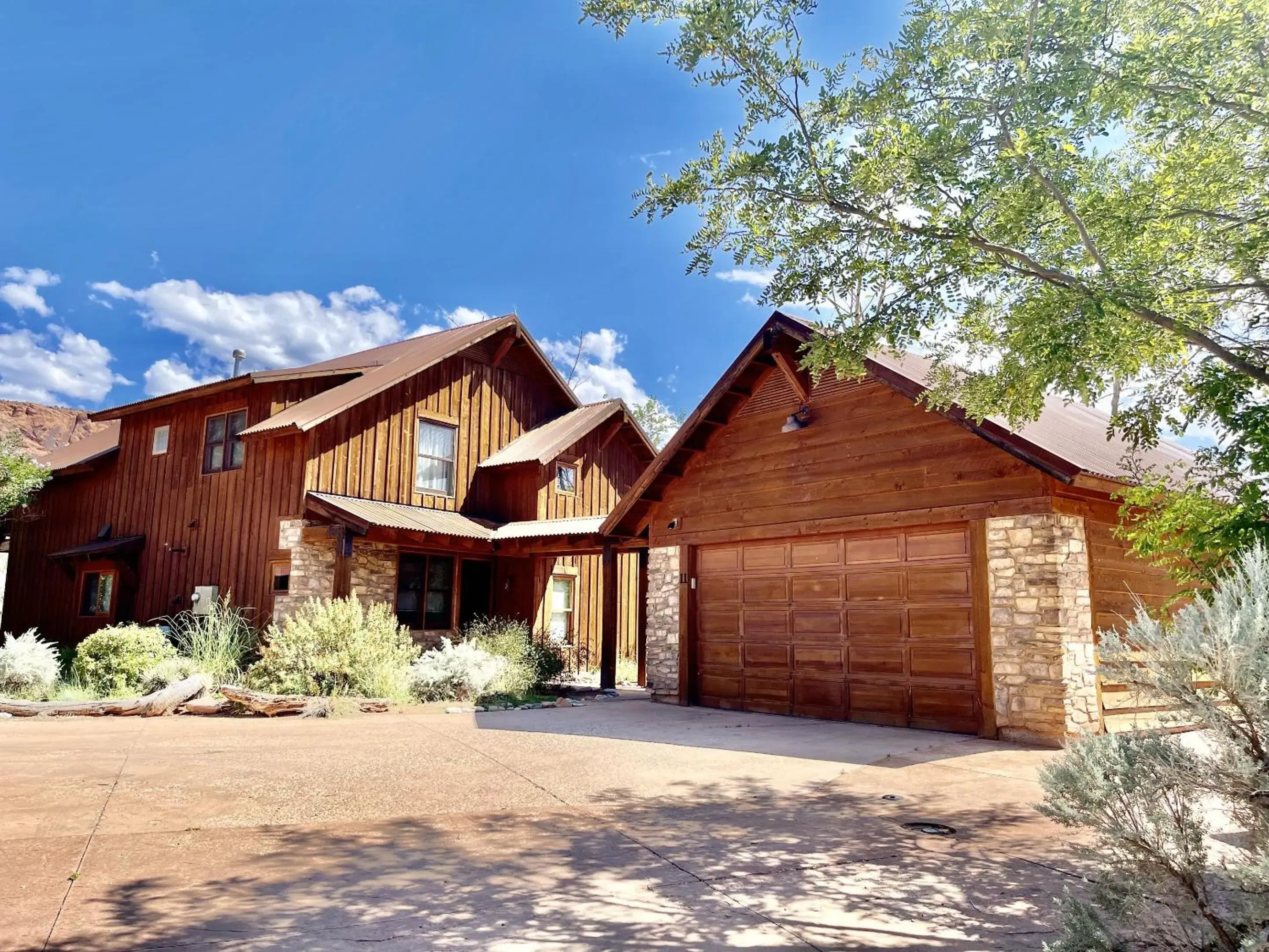 The Sanctuary by the Golf Course The Sanctuary by the Golf Course