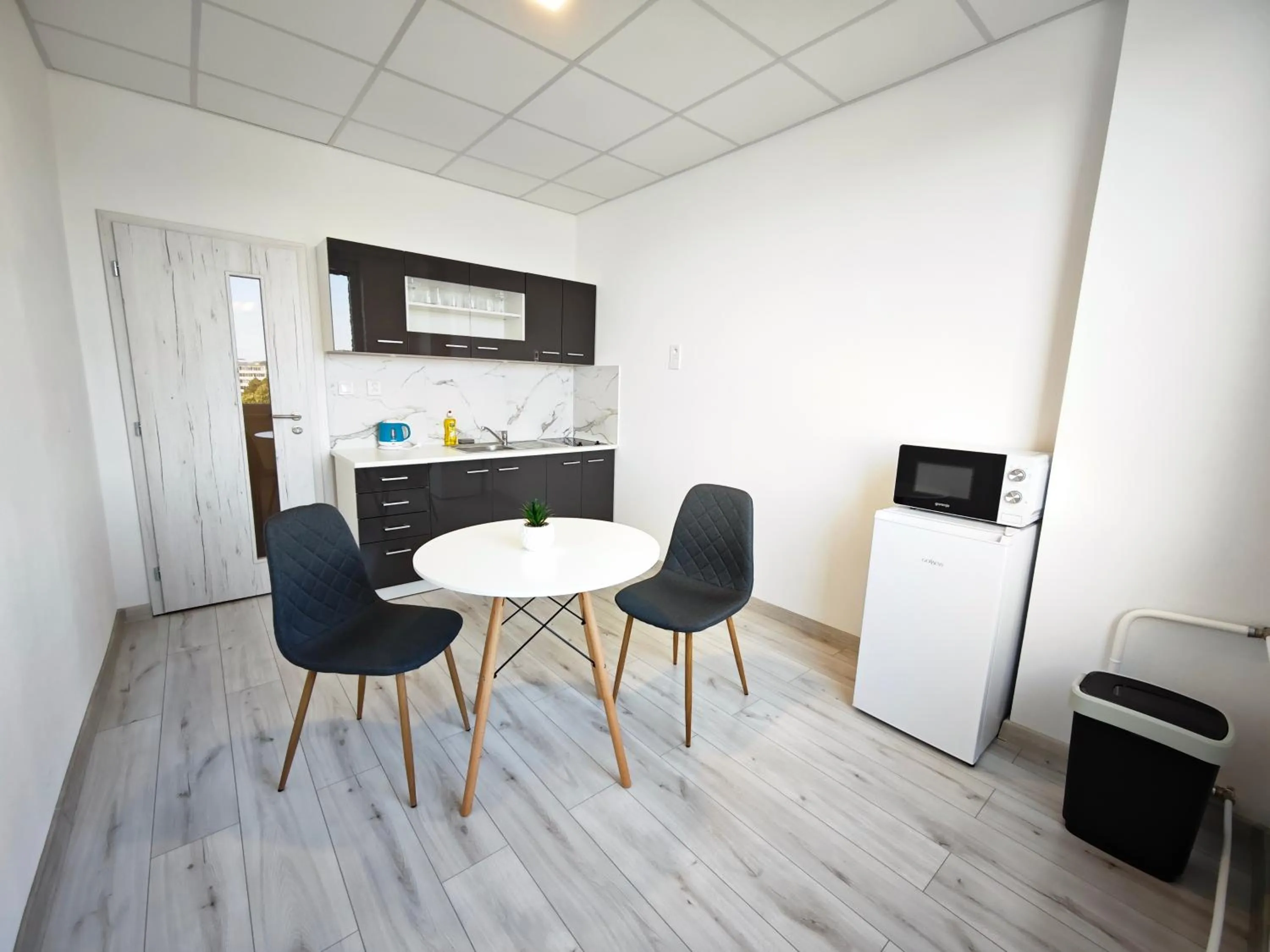 Kitchen or kitchenette in Hotel Slobi