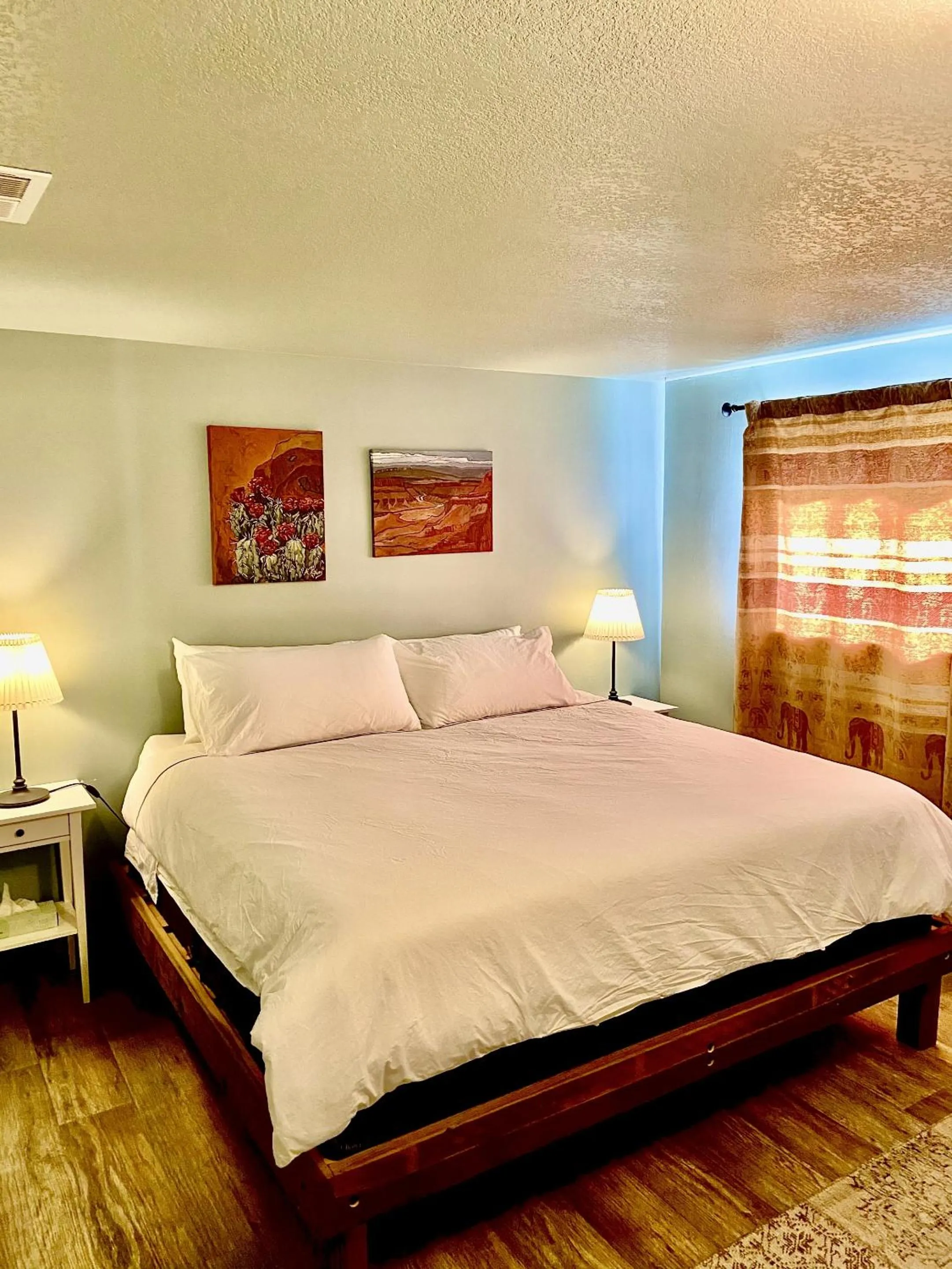 Bedroom, Bed in The Finca - Moab's Hidden Gem