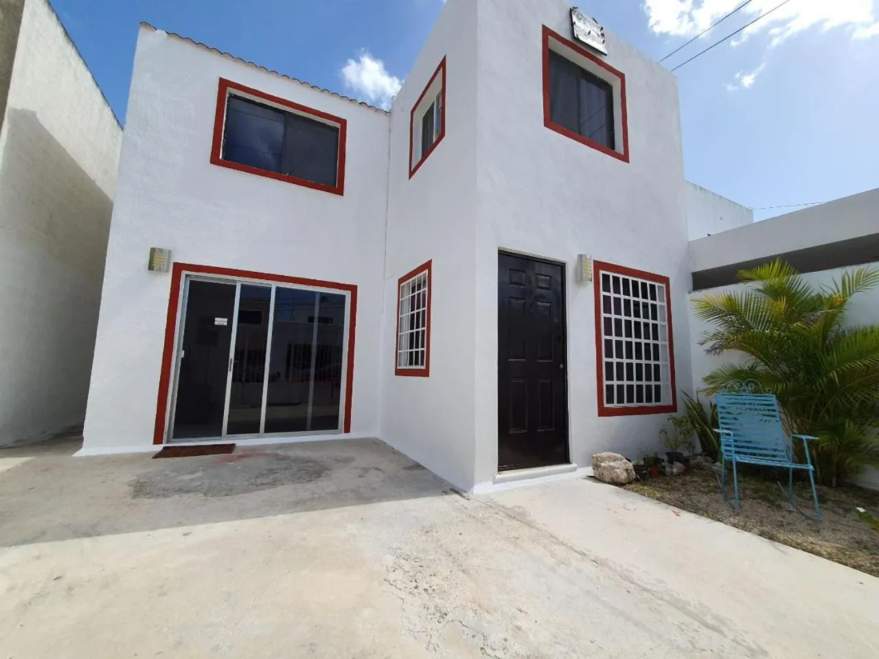 Property building in HOSPEDAJE HOLY