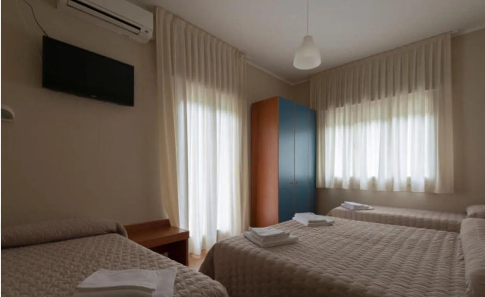 Photo of the whole room, Bed in Hotel President