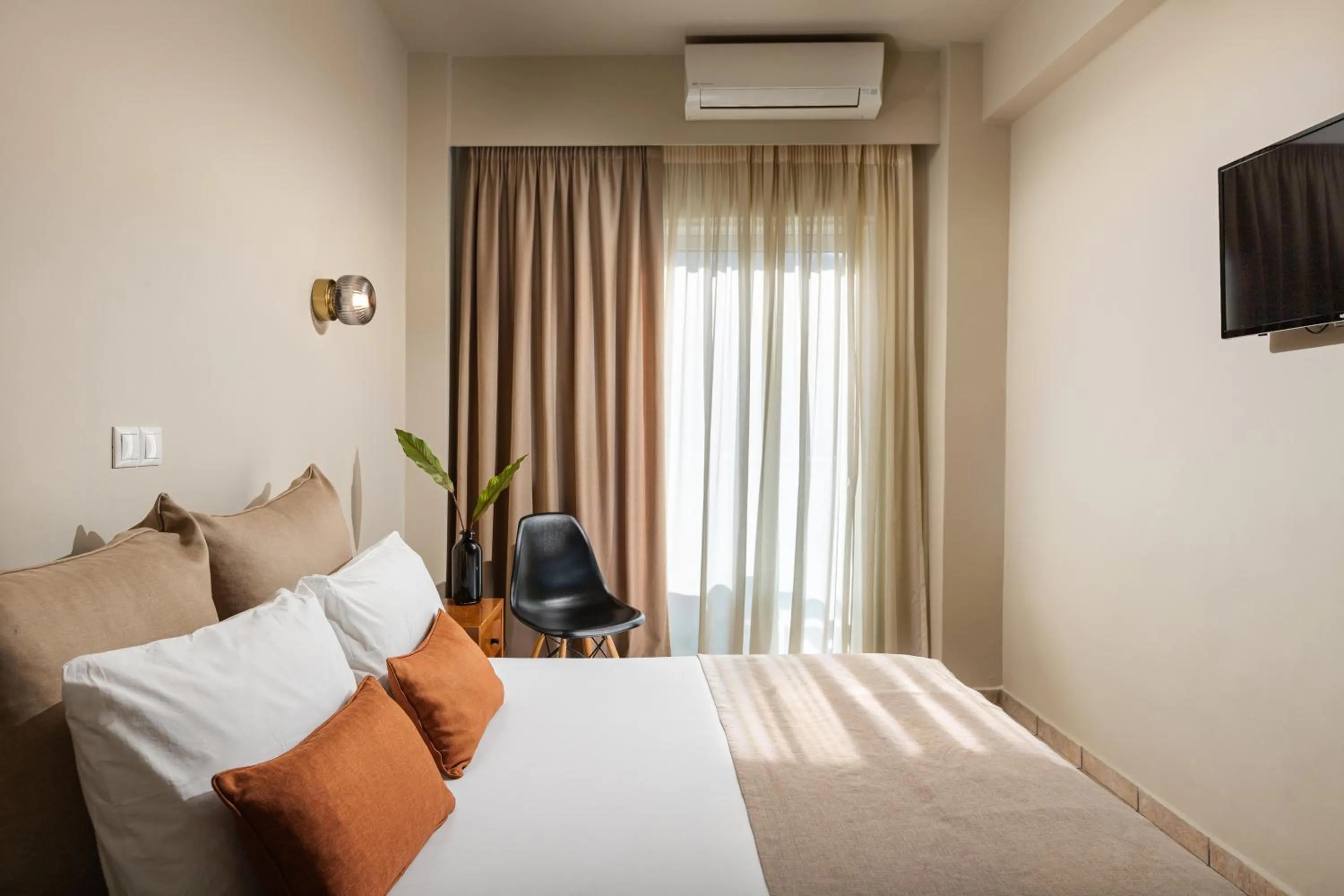 Bed in Hotel Delfini