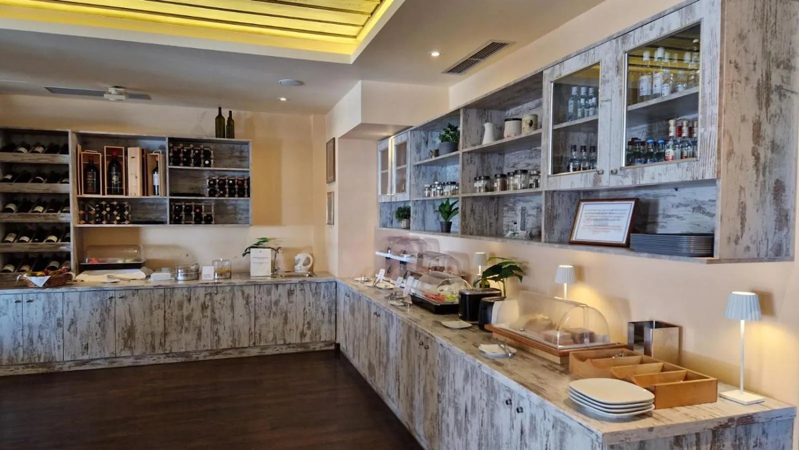 Breakfast in Castello Antico Hotel