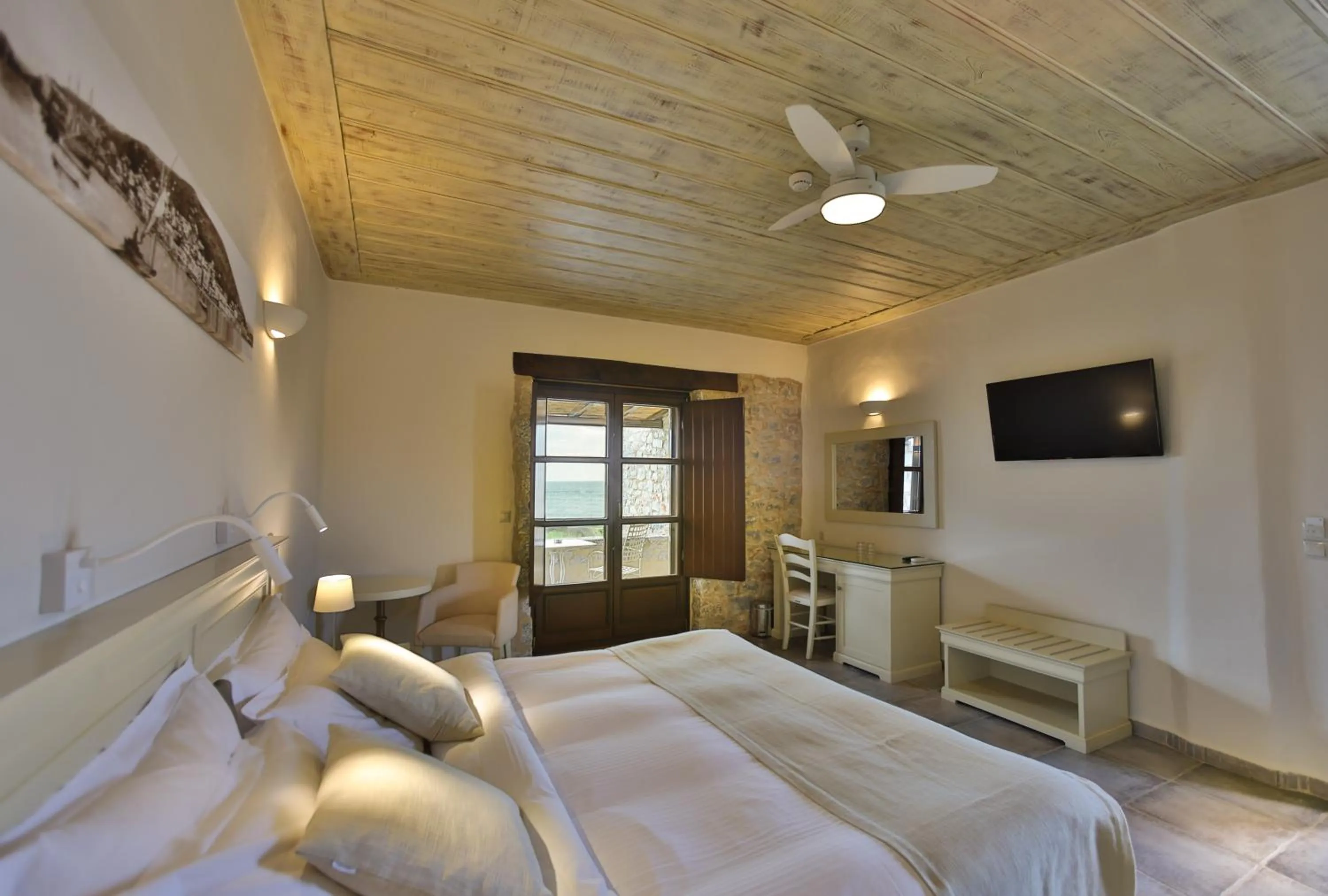 Photo of the whole room, Bed in Castello Antico Hotel