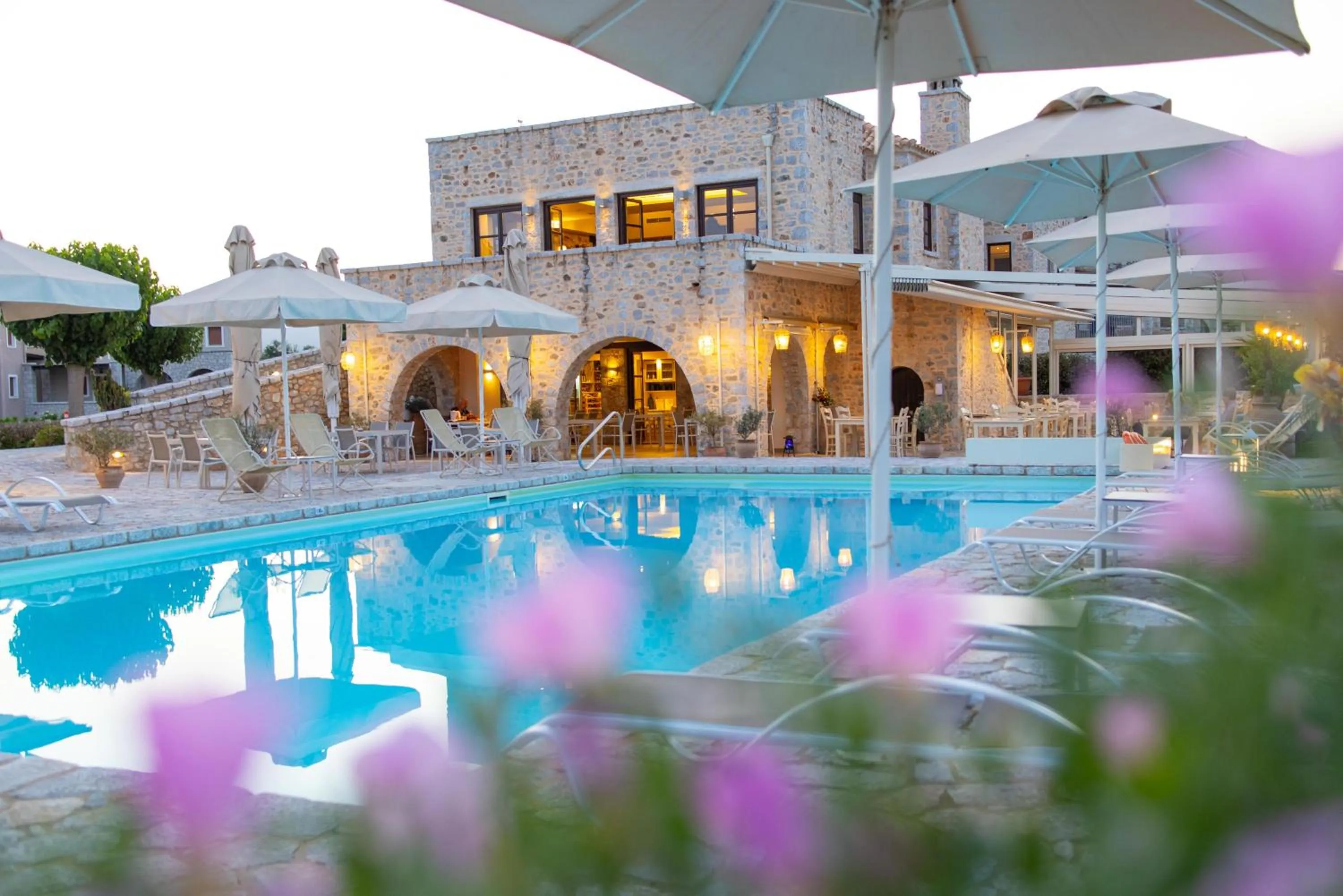 Swimming pool in Castello Antico Hotel
