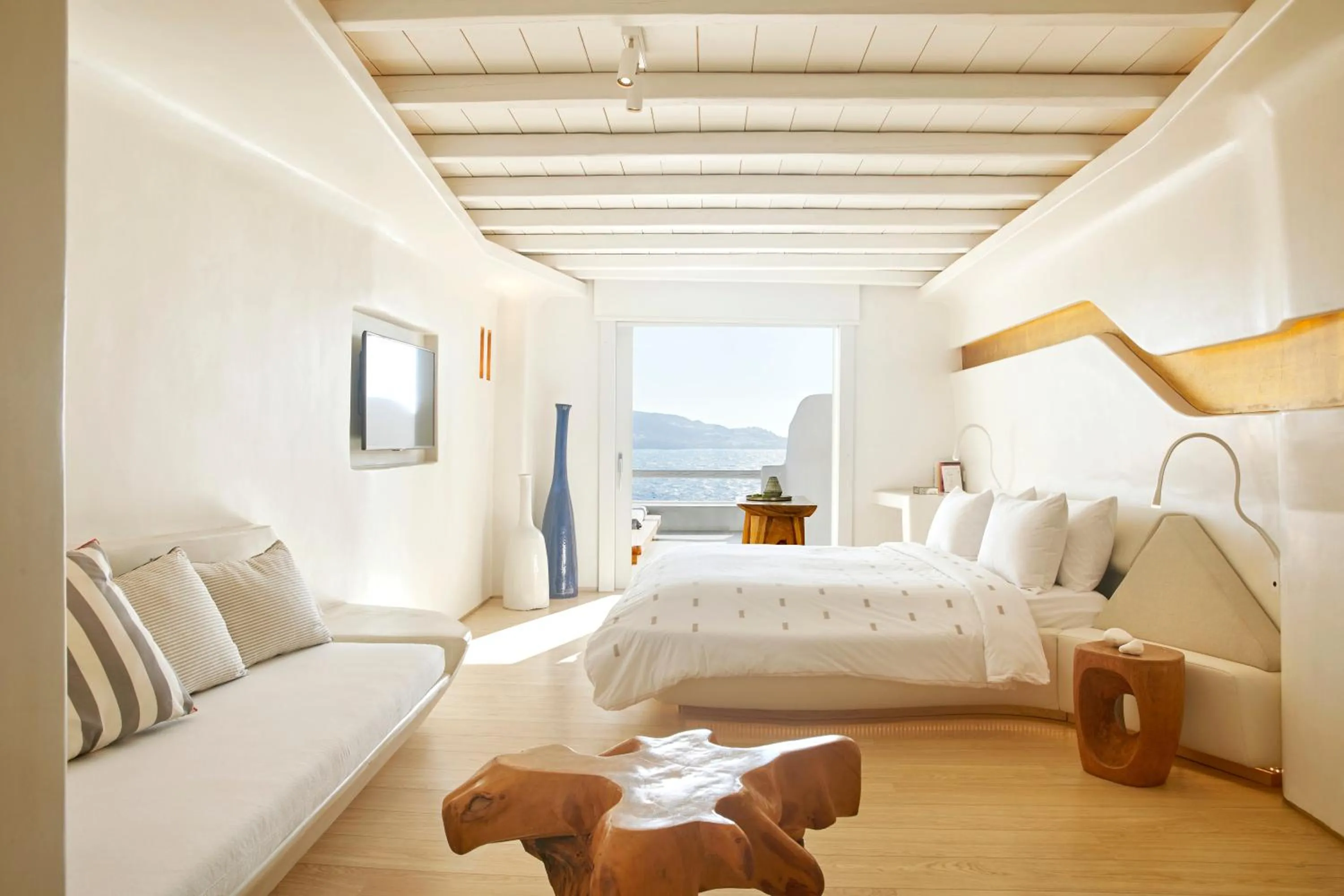 Bed in Cavo Tagoo Mykonos