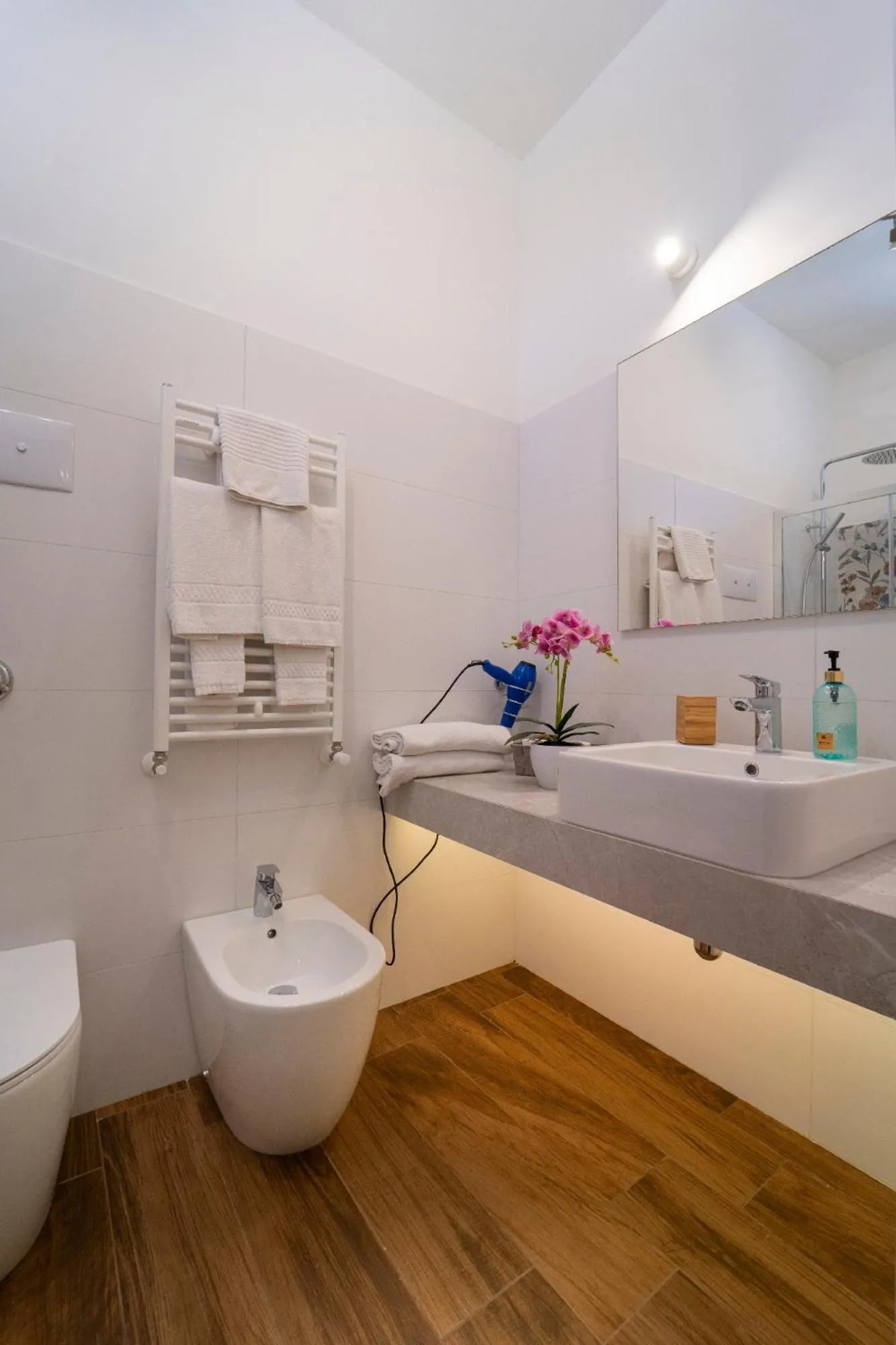 Toilet in Hotel Antica Cascina Del Golfo