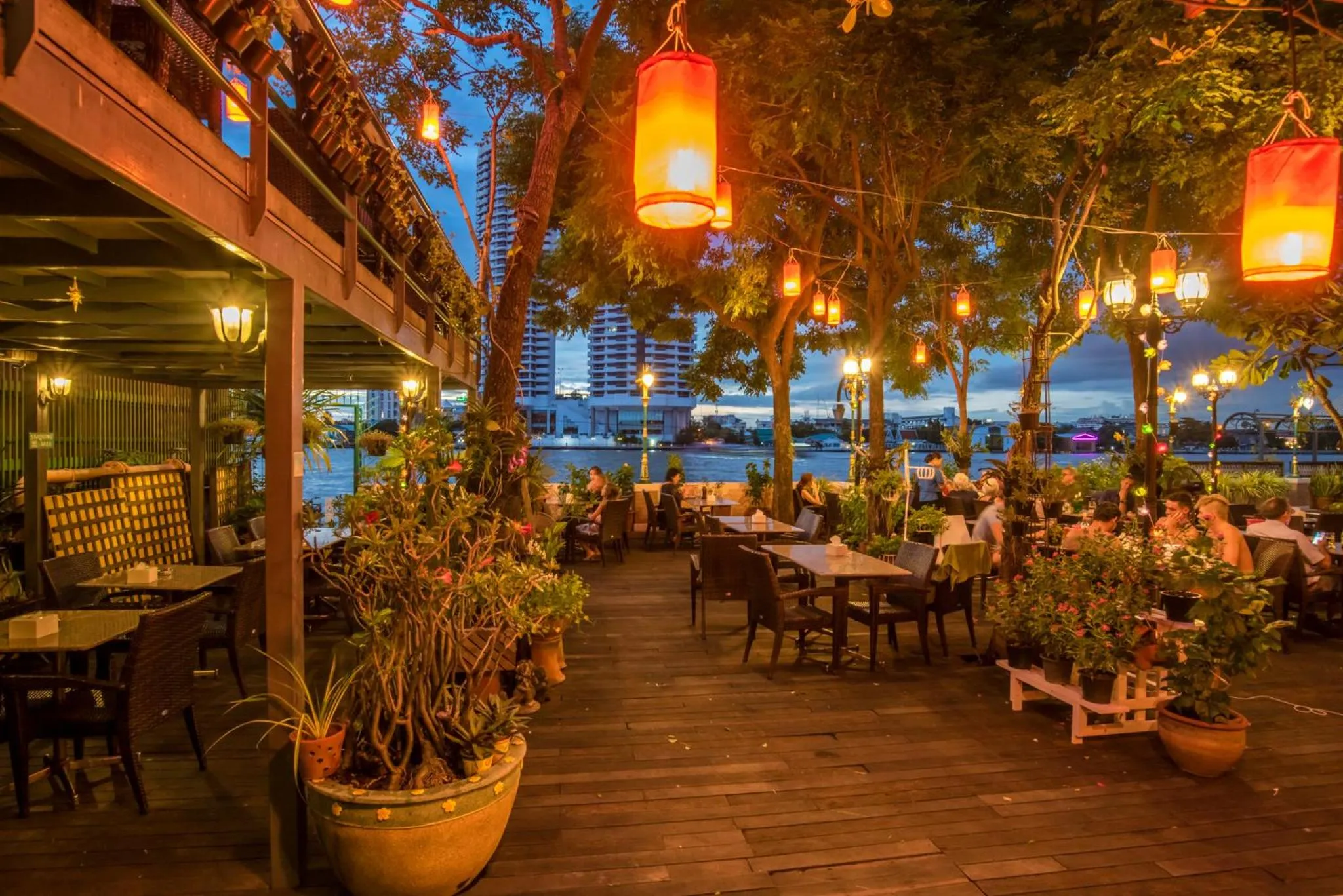 Restaurant/places to eat in New Siam Riverside