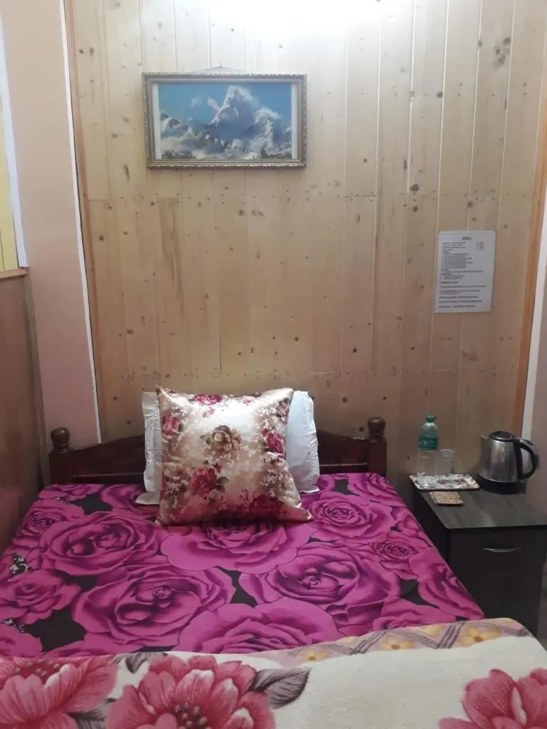 Bed in Smriya Homestay