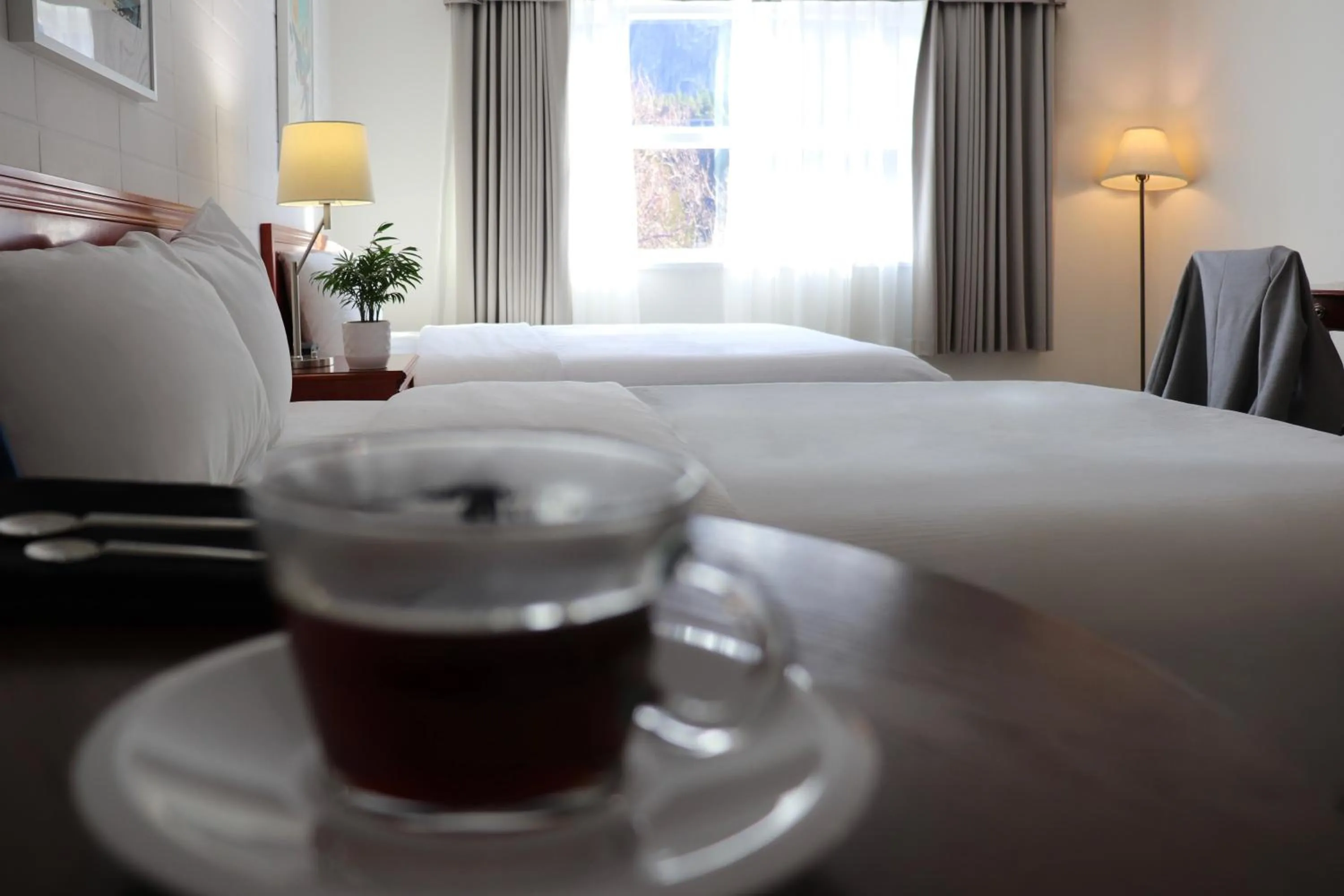 Coffee/tea facilities, Bed in August Jack Inn