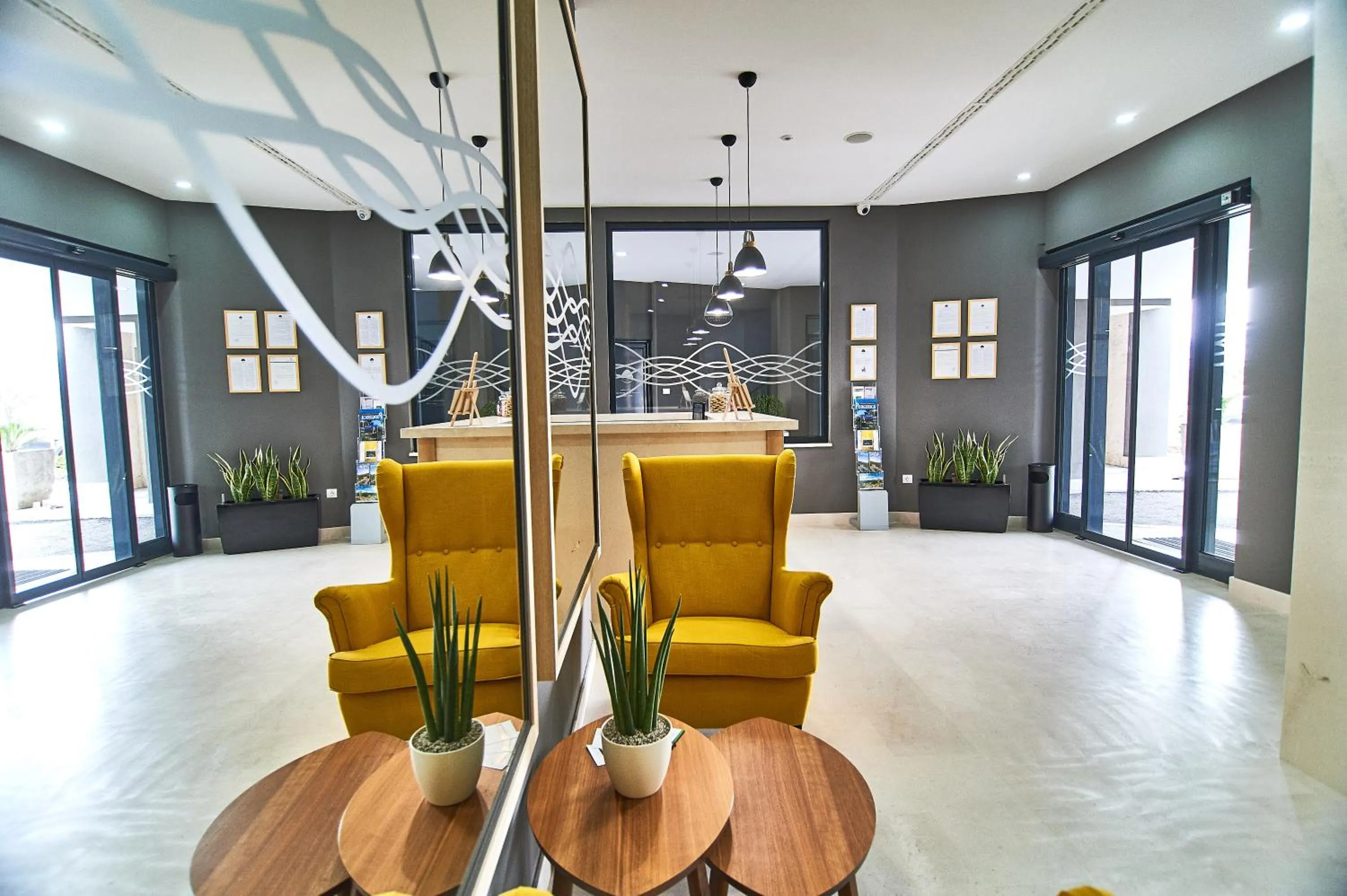 Lobby or reception in Perla Residence Hotel & SPA