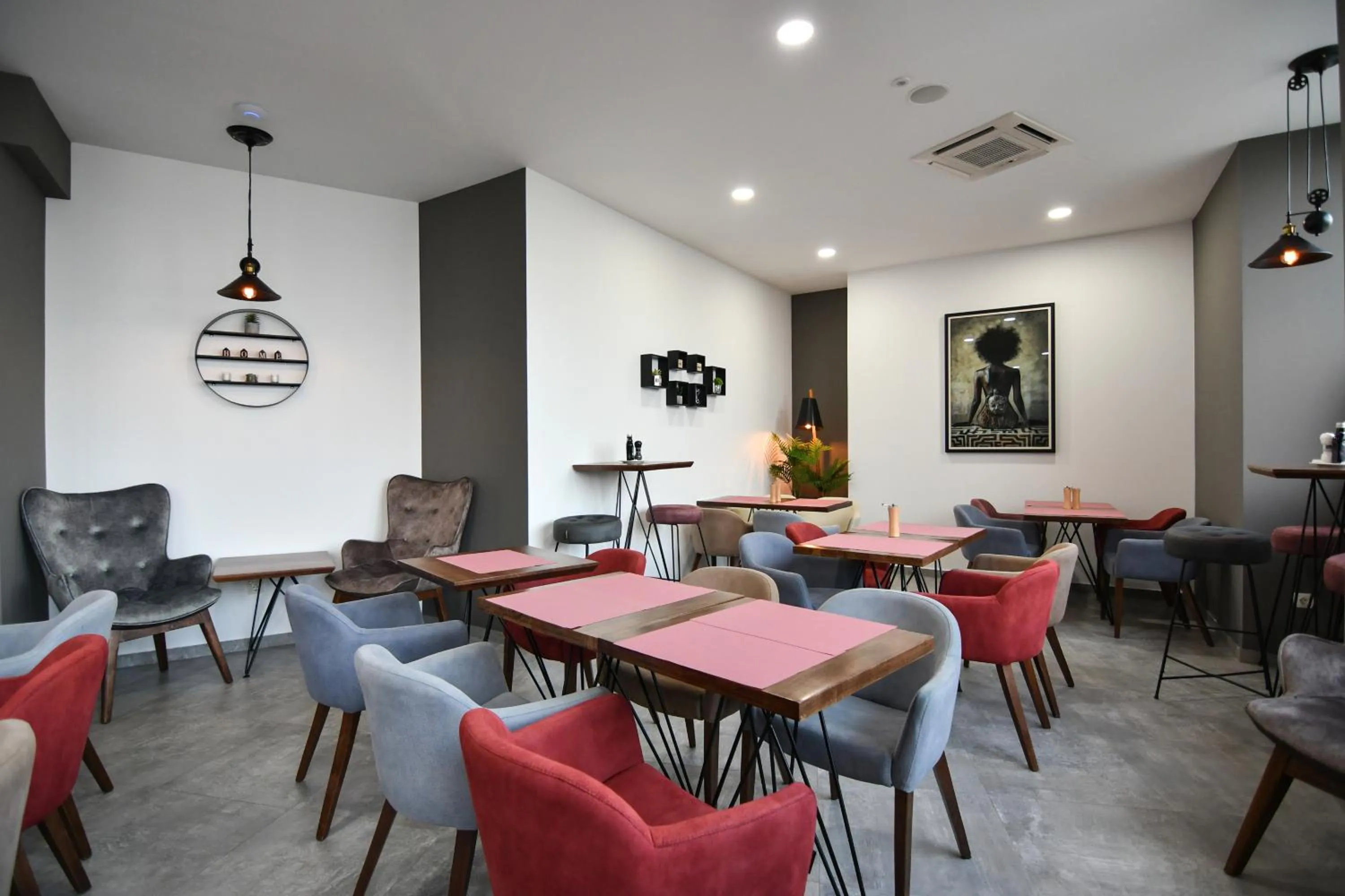 Restaurant/places to eat in Perla Residence Hotel & SPA