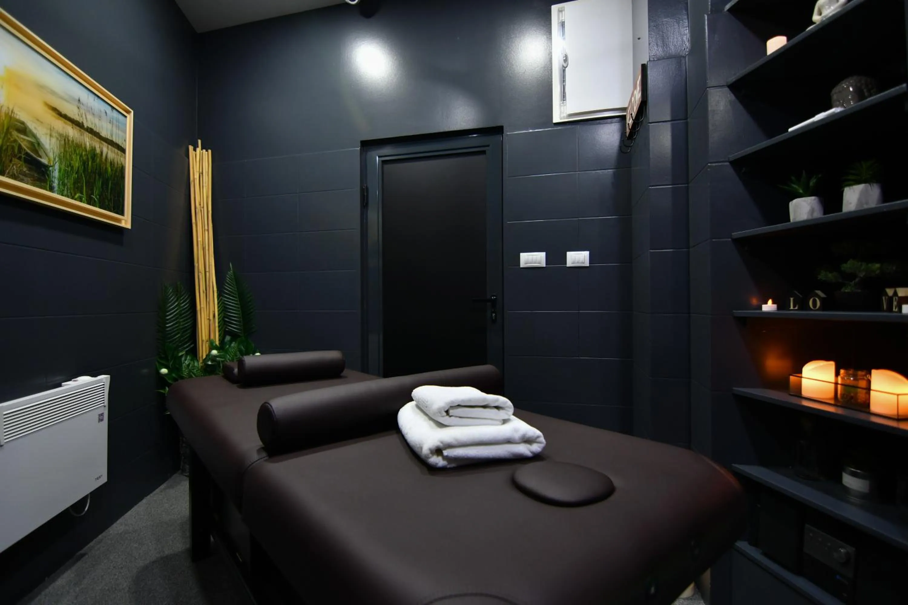 Massage in Perla Residence Hotel & SPA