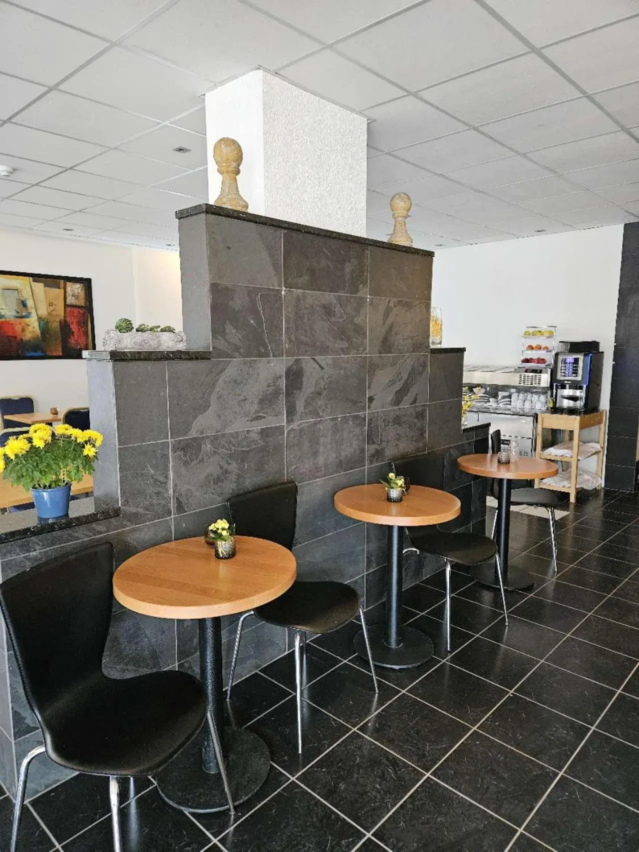 Coffee/tea facilities in 101 Guesthouse Hotel