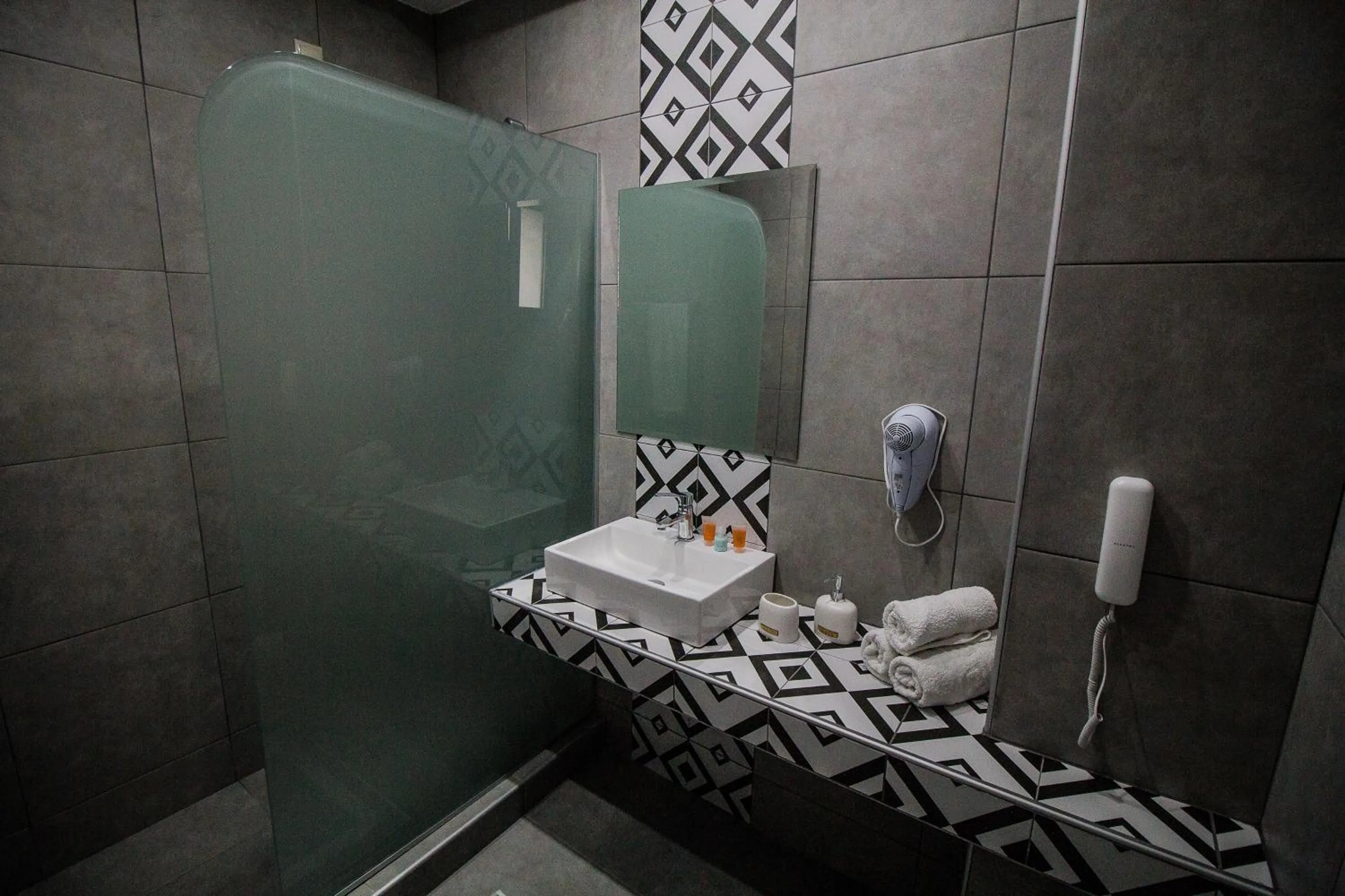 Shower in Maroula Studios