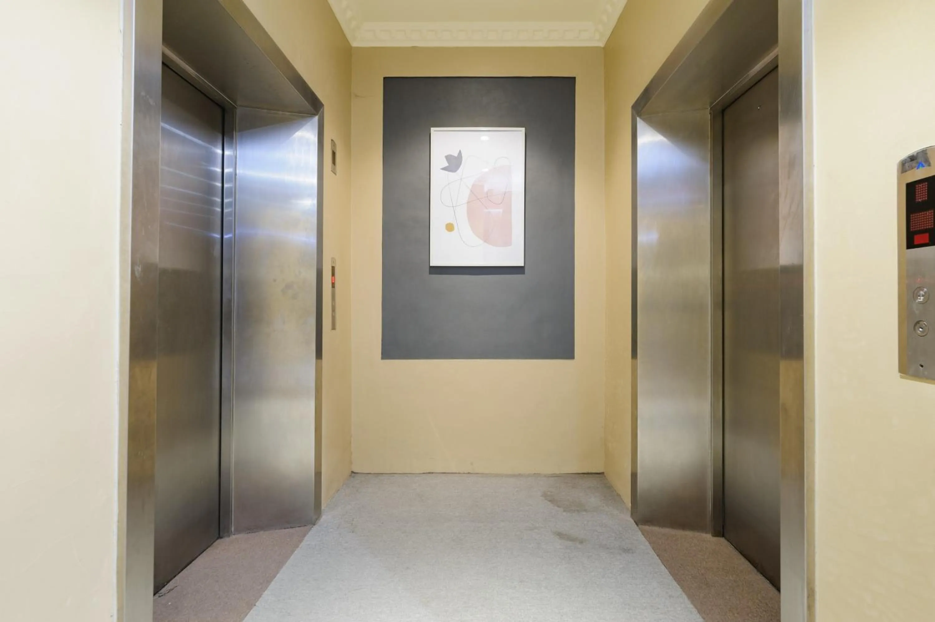 Property building in Sans Vibes Joe Hotel Soekarno Hatta Airport