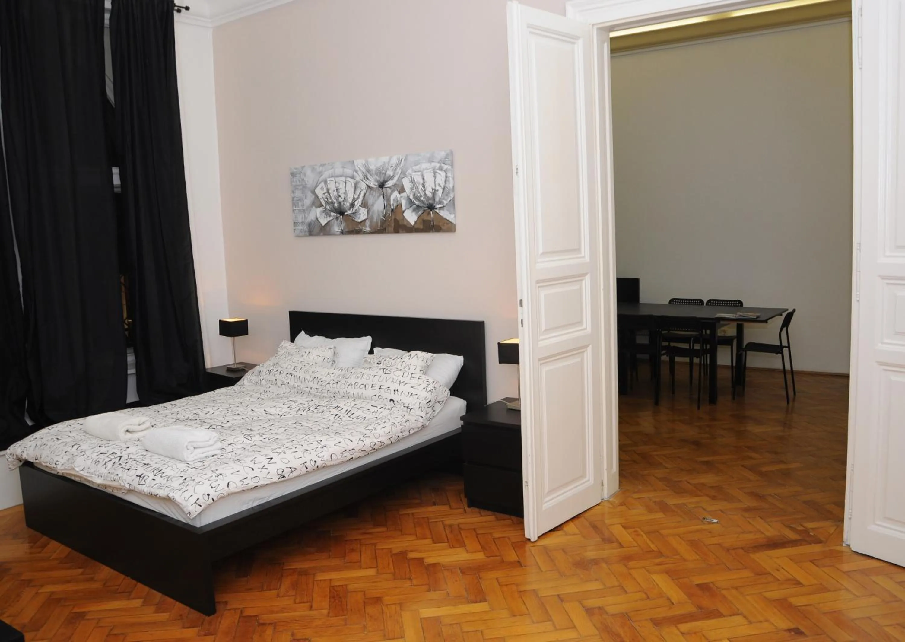 Bedroom in Zonaflat - Opera