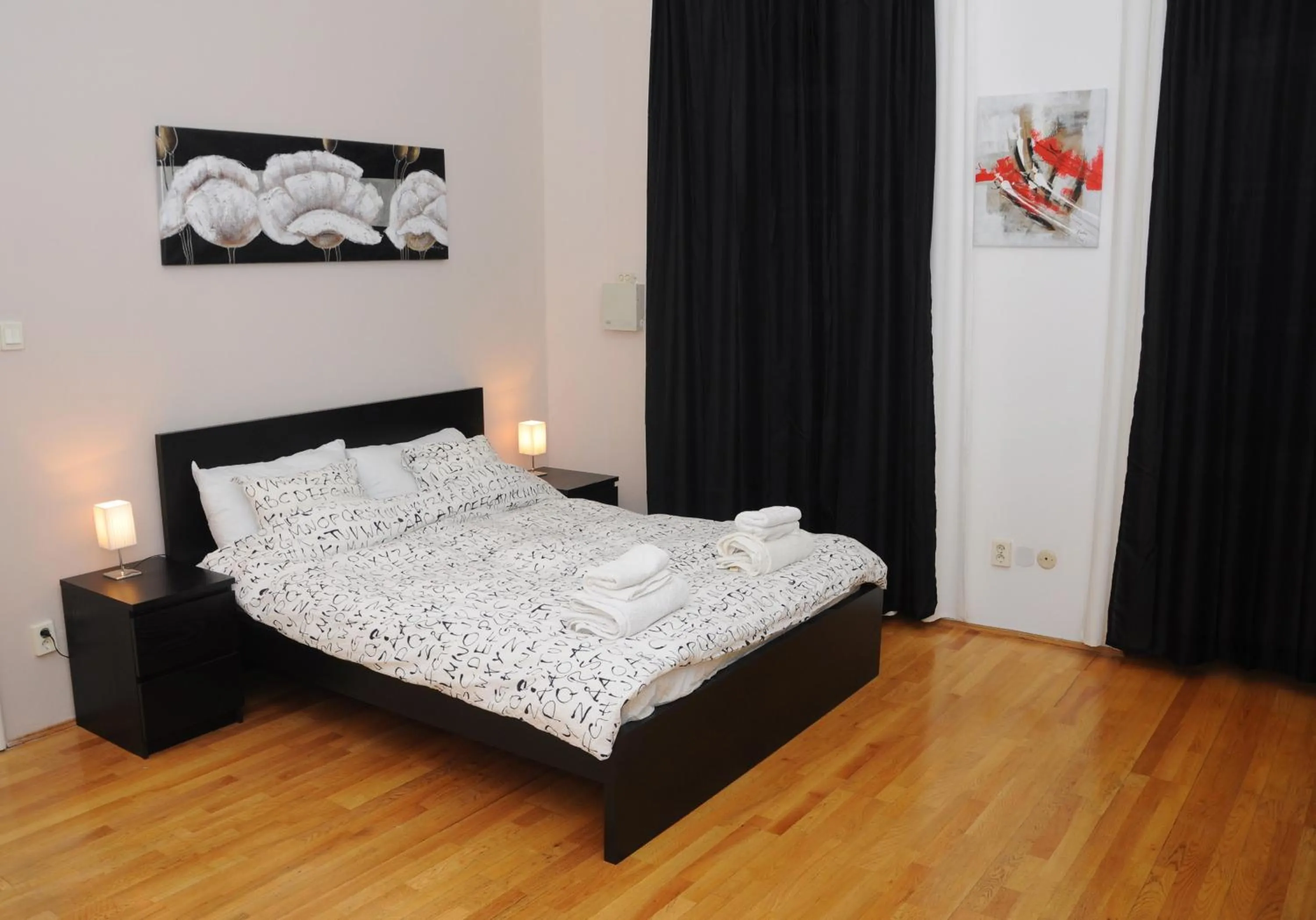 Bedroom in Zonaflat - Opera